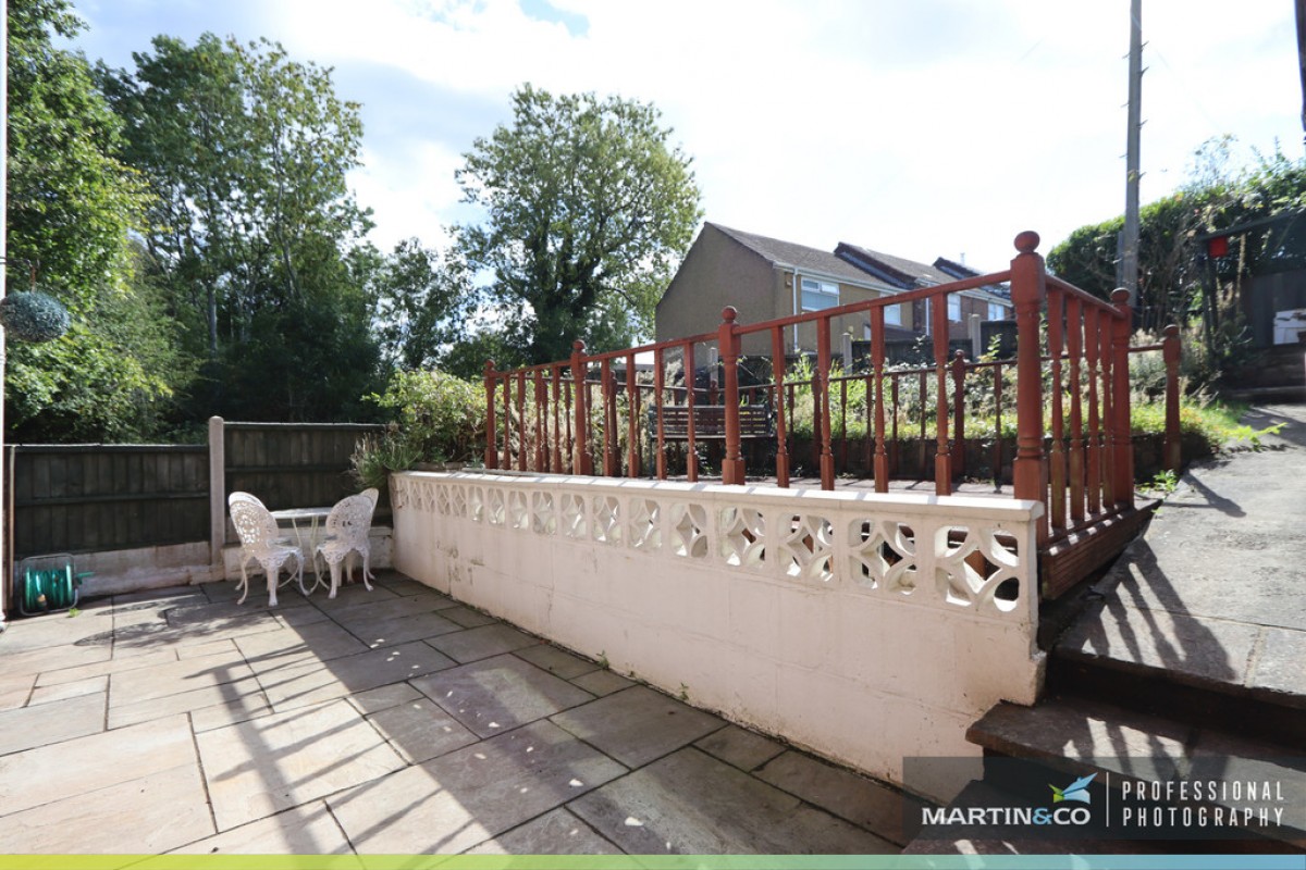 Nant Celyn Close, Pontnewydd
