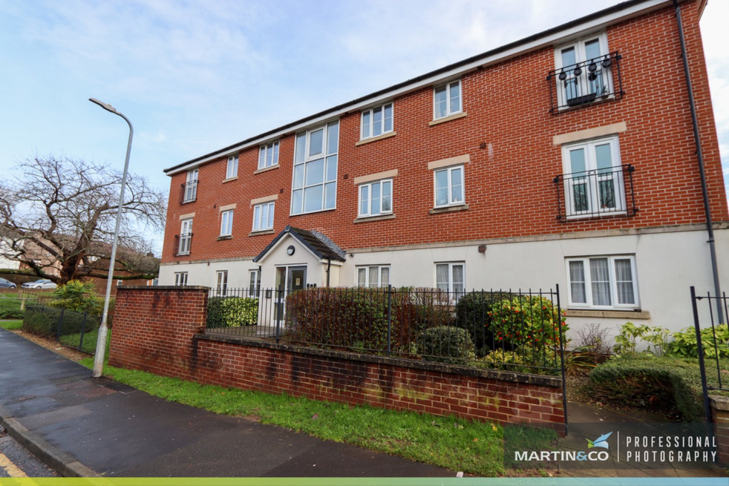 2 bedroom Flat for Sale Jovian Villa, Roman Way