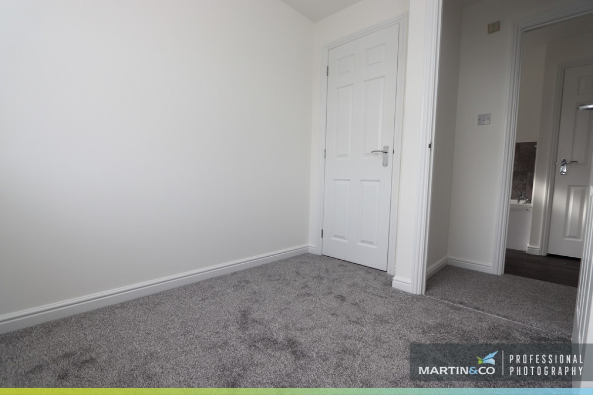 Clipper Close, The Moorings