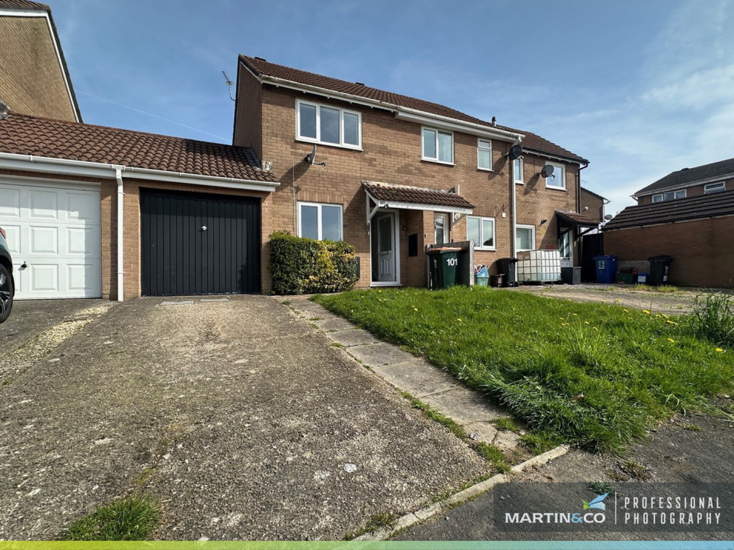 2 bedroom House for Sale Waltwood Park, Llanmartin
