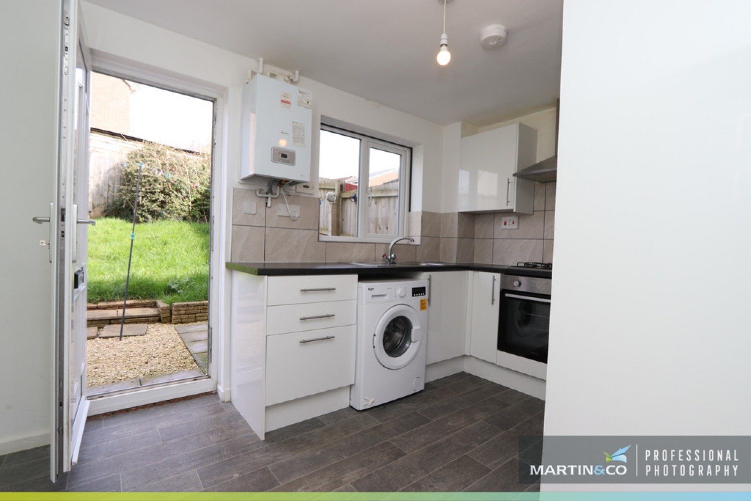 2 bedroom House for Sale Waltwood Park, Llanmartin