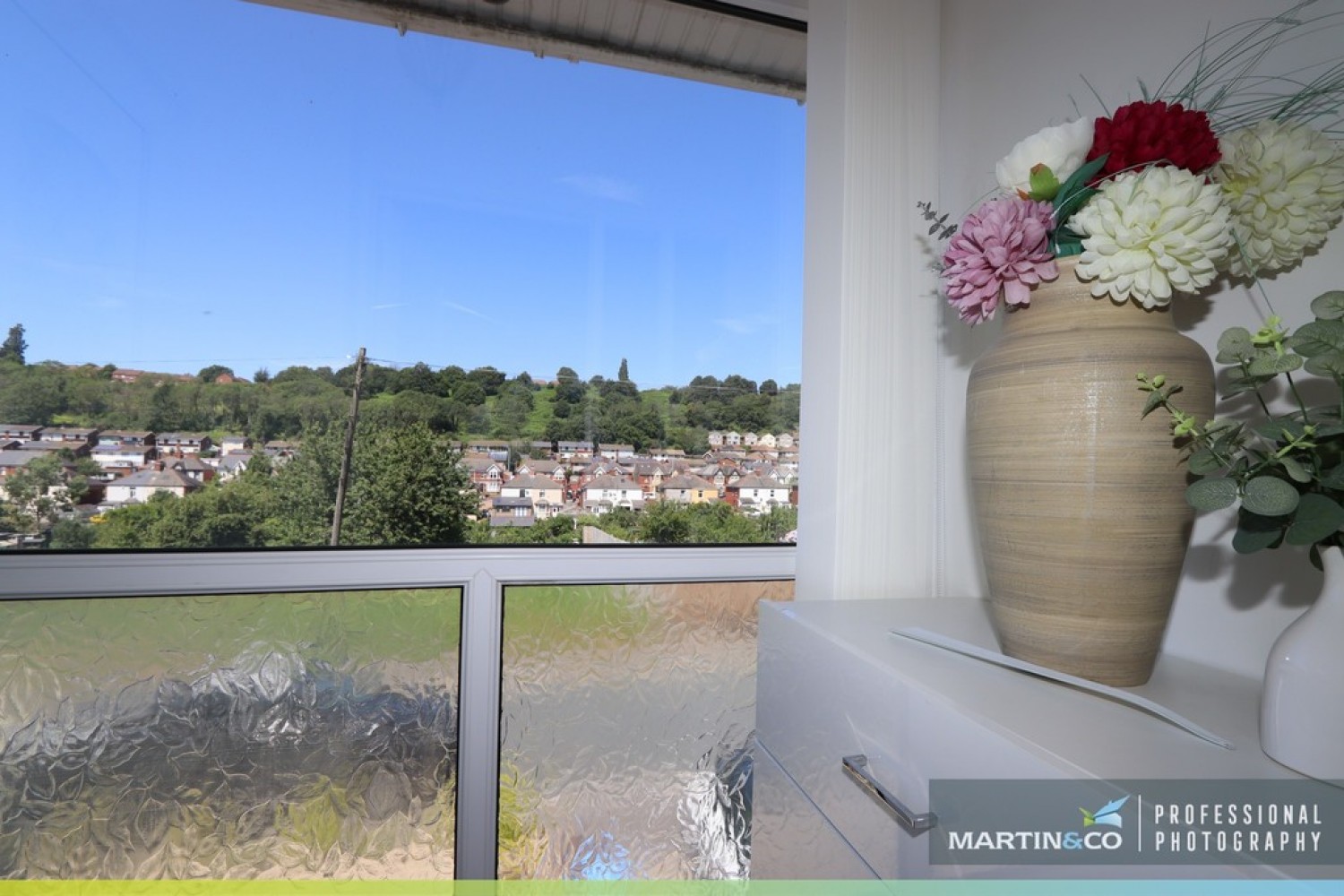 2 bedroom House for Sale East Grove Road, Newport