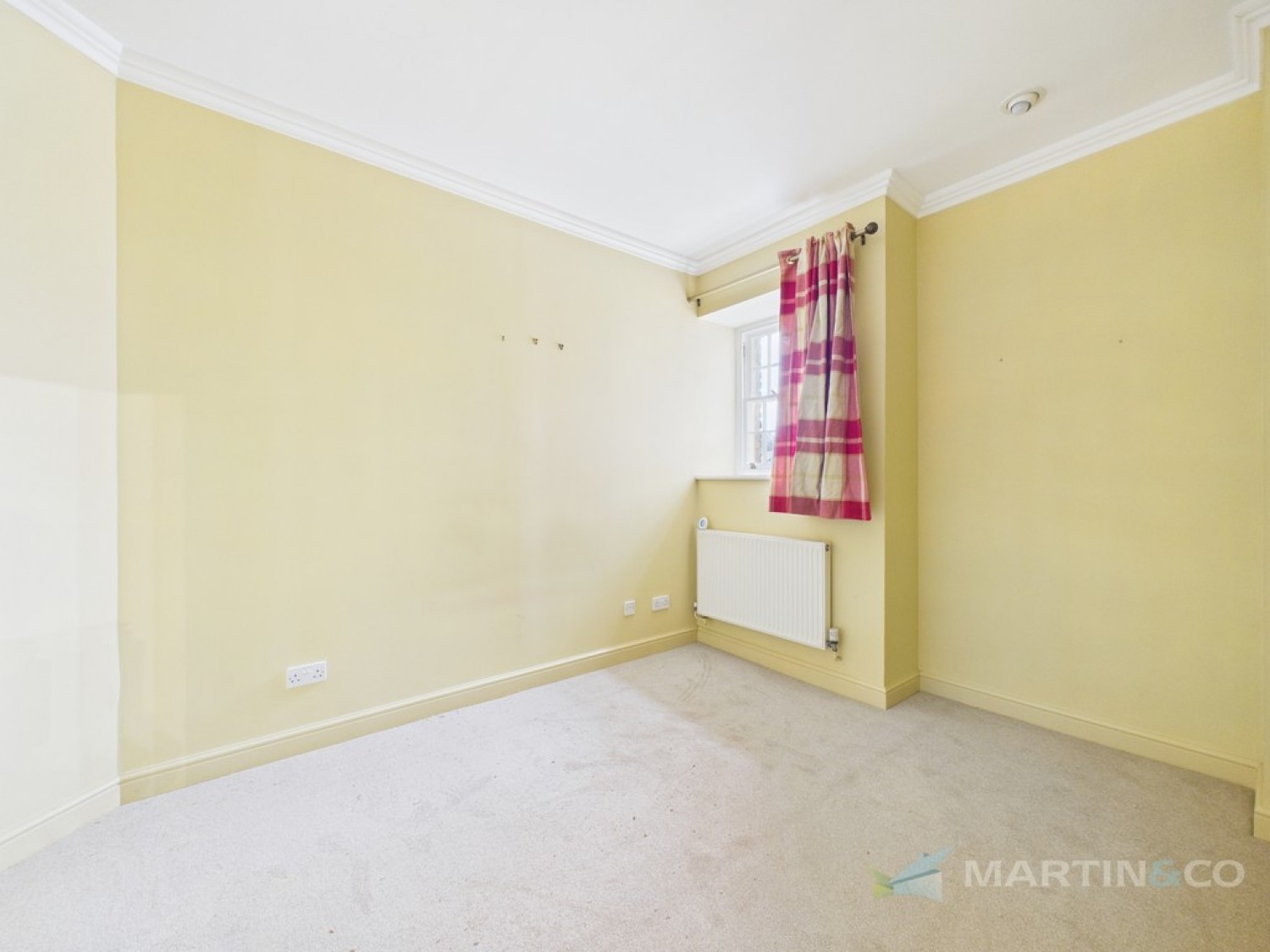 1 bedroom Flat for Letting Truro