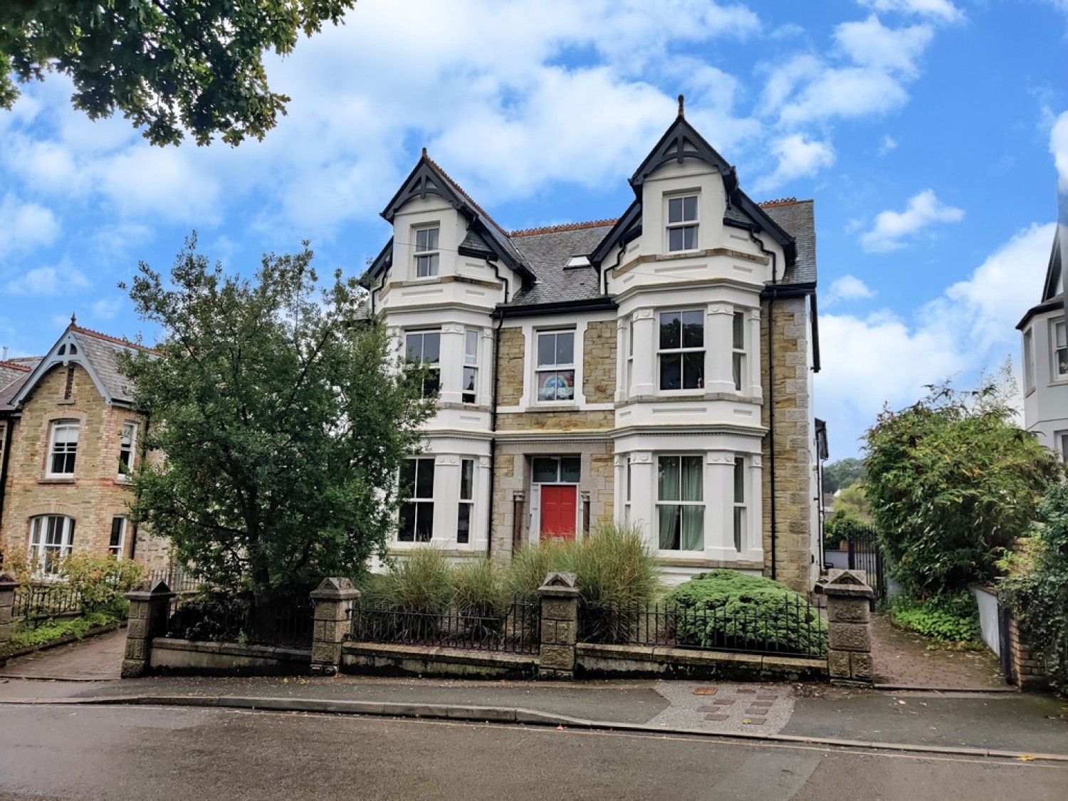 2 bedroom Flat in Truro