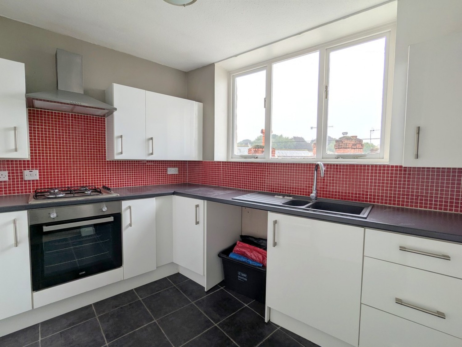 2 bedroom Flat for Letting Truro
