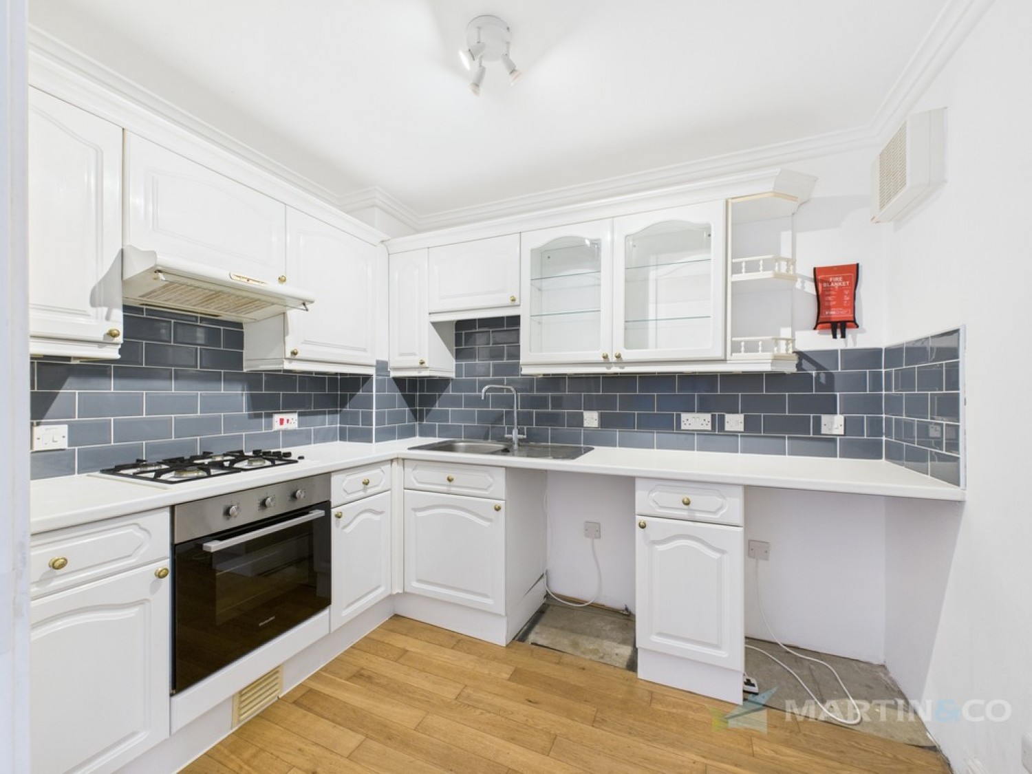 2 bedroom Flat for Letting Truro