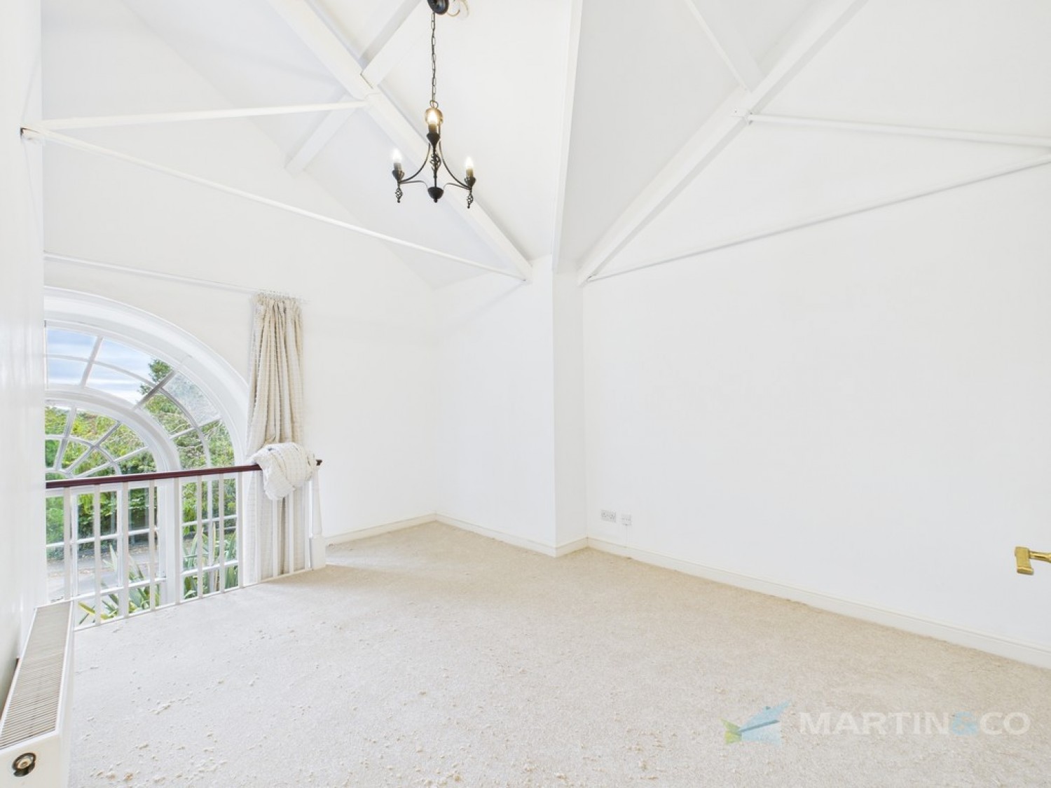 2 bedroom Flat for Letting Truro