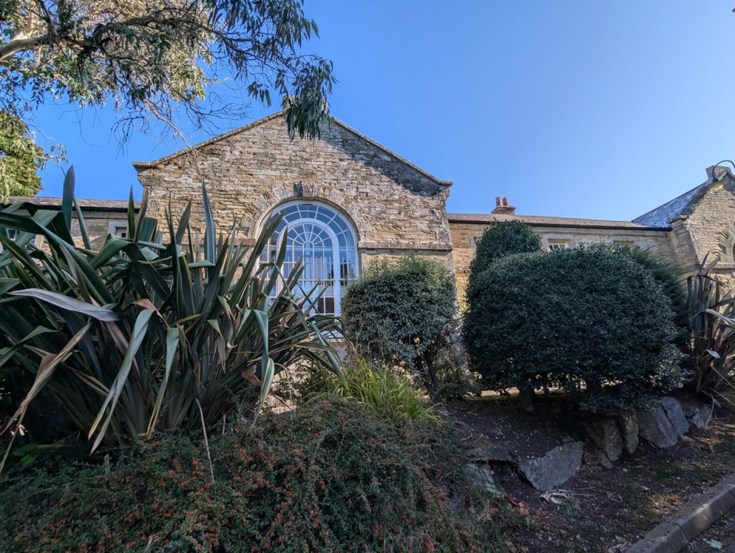 2 bedroom Flat for Letting Truro