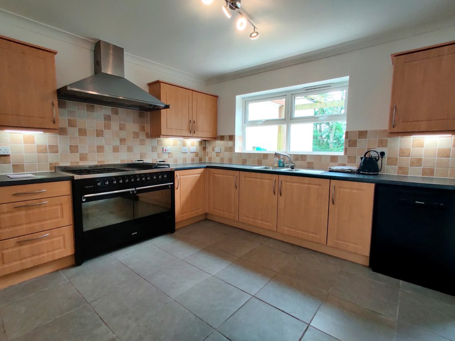 4 bedroom House for Letting Truro
