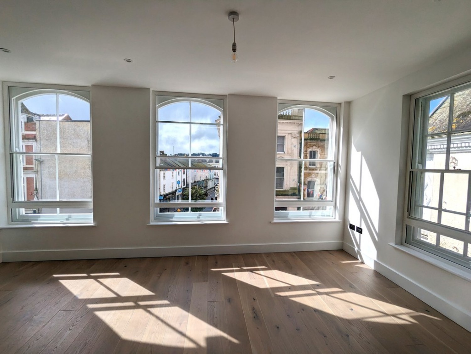 2 bedroom Flat for Letting Cathedral Lane, Truro