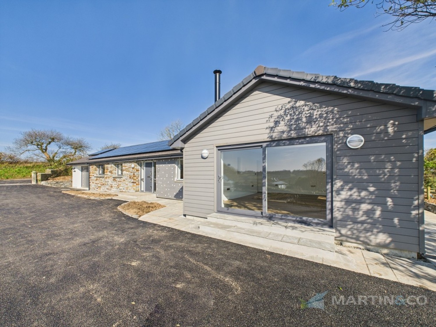 3 bedroom Bungalow for Letting Boscolla