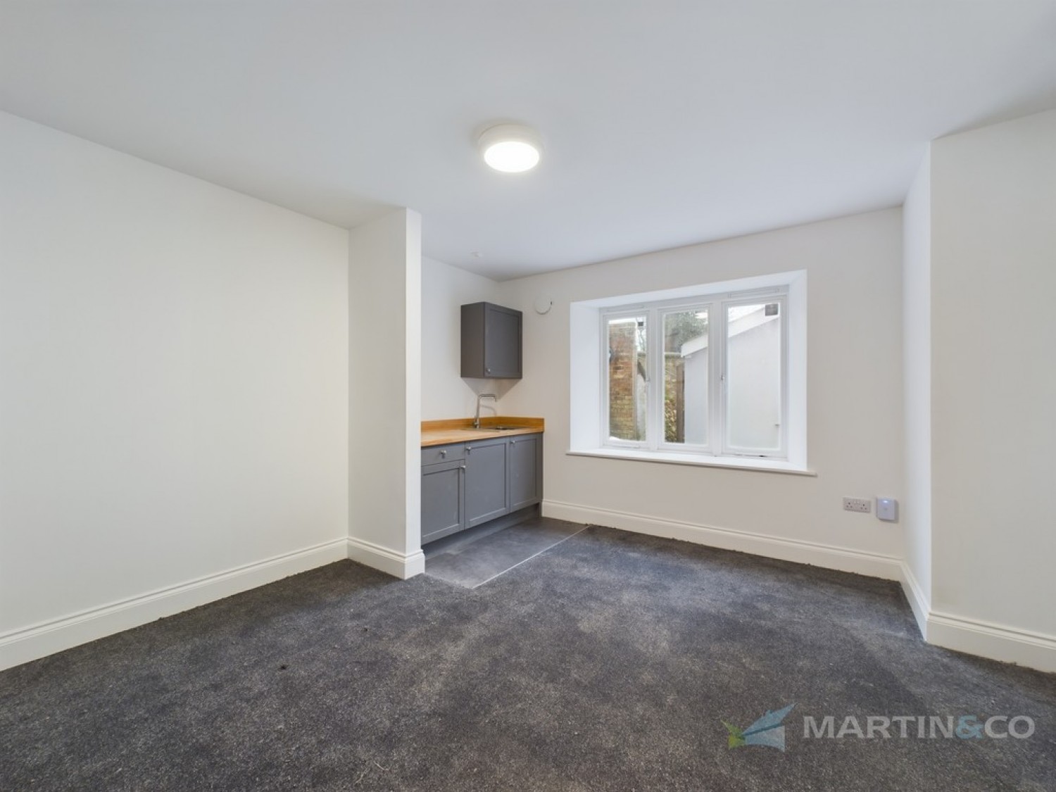 0 bedroom Flat in Truro