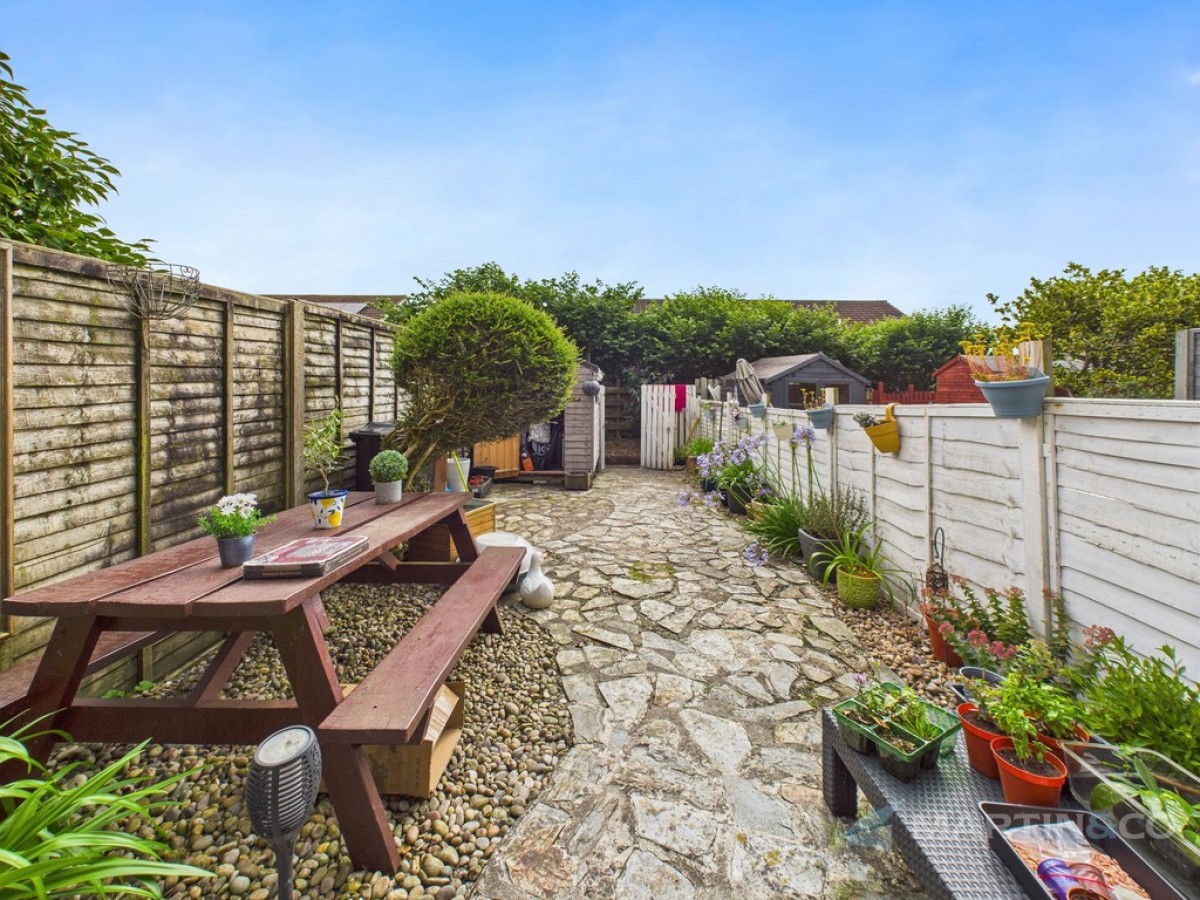 Polisken Way, St Erme