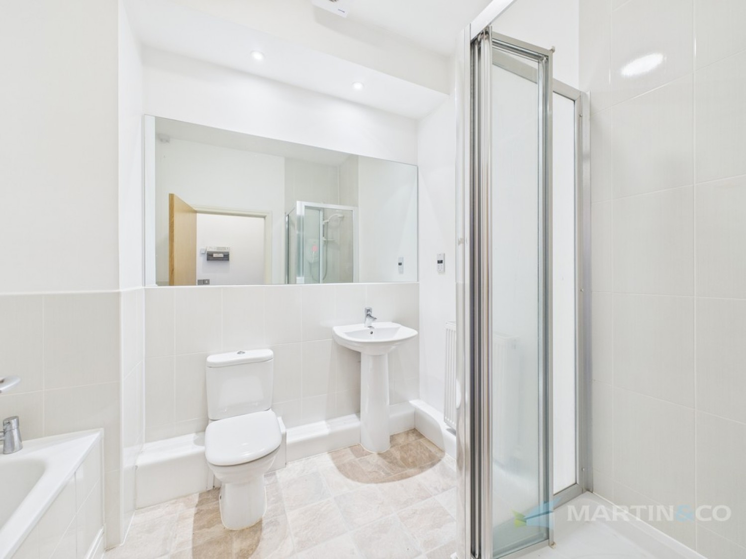 2 bedroom Flat for Sale Truro