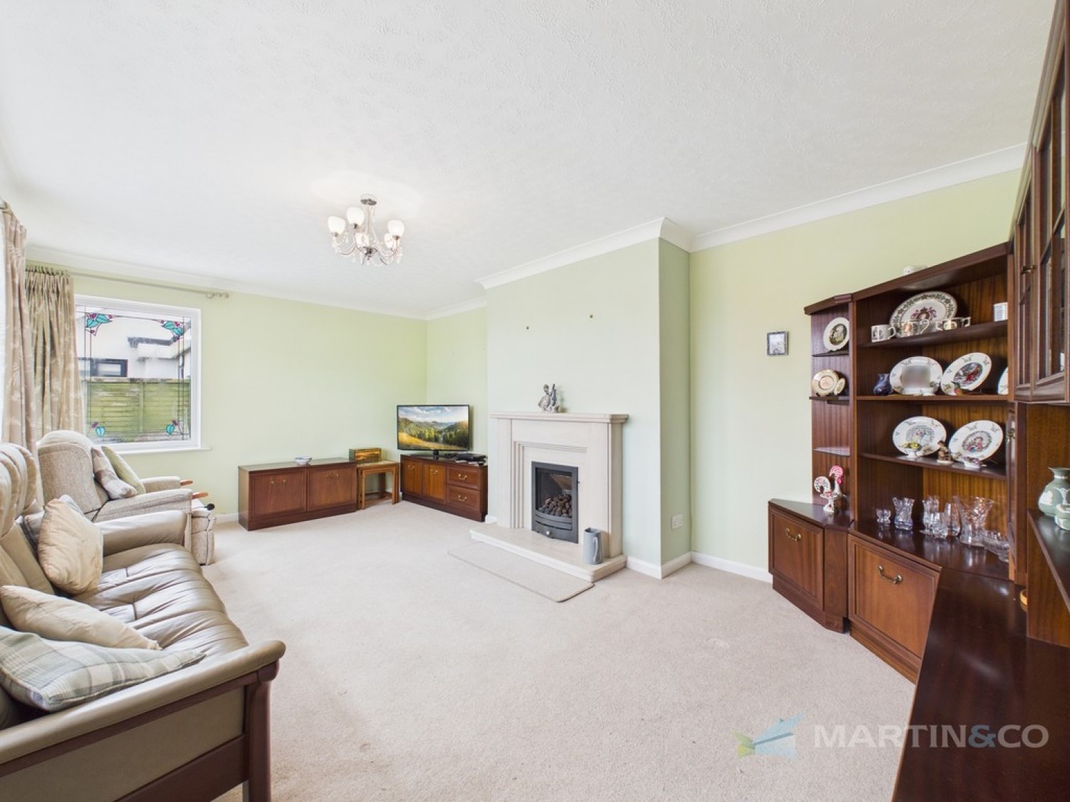 2 bedroom Bungalow for Sale Carnon Downs, Nr Truro, Cornwall