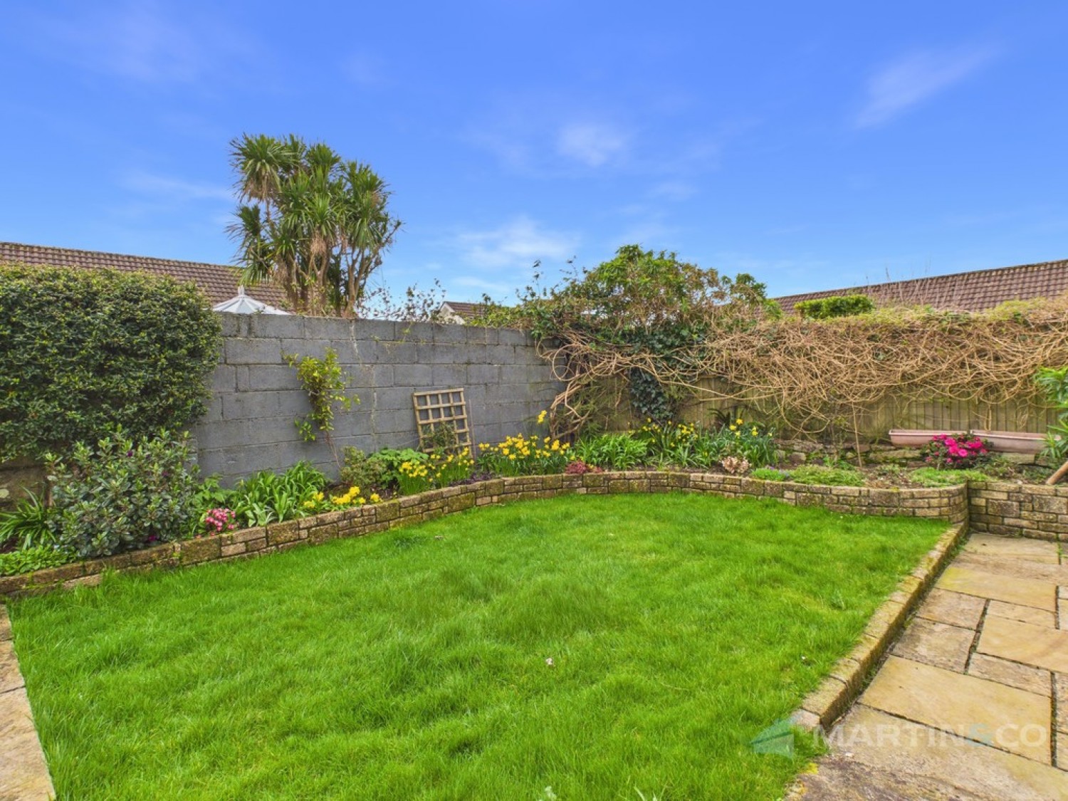 2 bedroom Bungalow for Sale Carnon Downs, Nr Truro, Cornwall