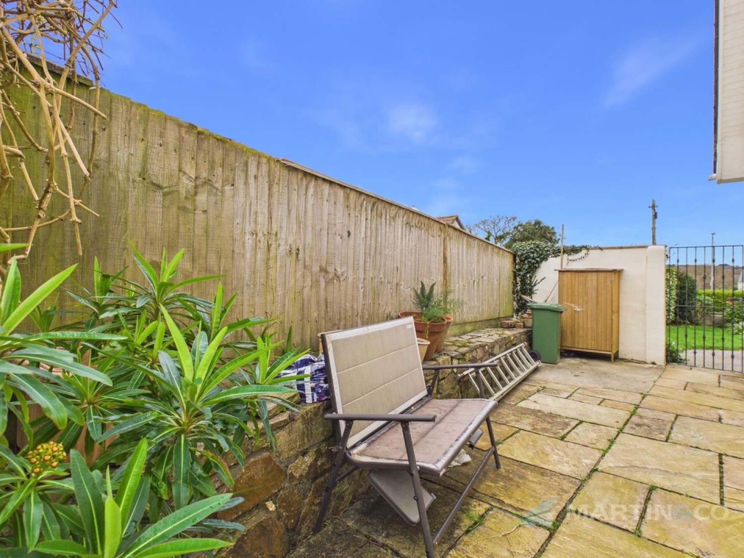 2 bedroom Bungalow for Sale Carnon Downs, Nr Truro, Cornwall