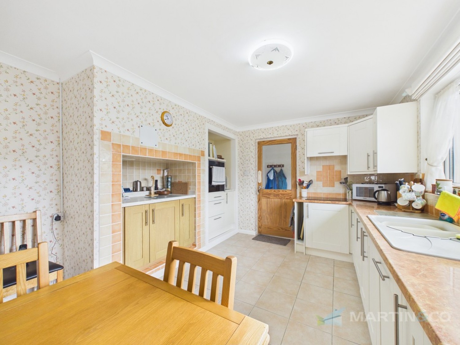 2 bedroom Bungalow for Sale Carnon Downs, Nr Truro, Cornwall