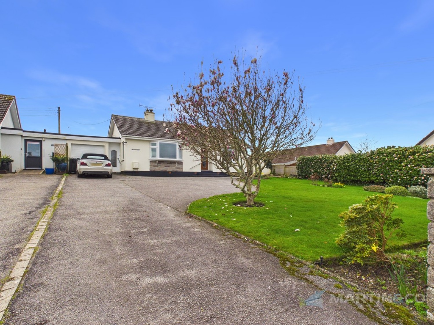 2 bedroom Bungalow for Sale Carnon Downs, Nr Truro, Cornwall