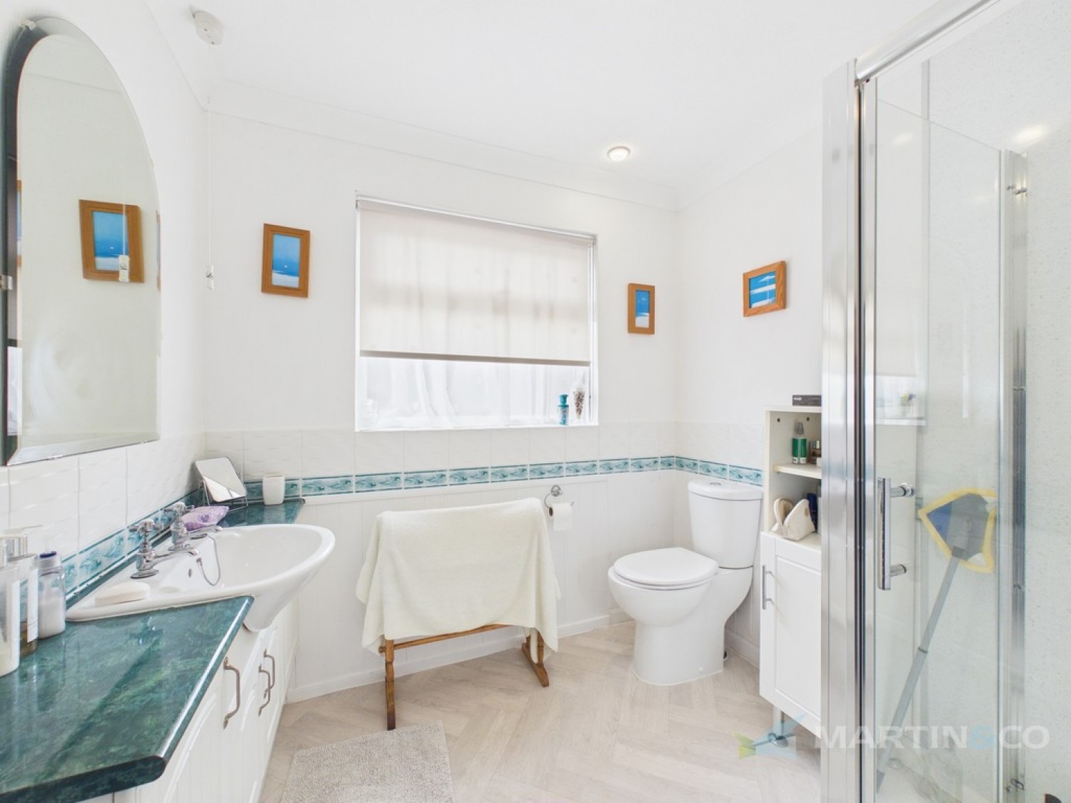 2 bedroom Bungalow for Sale Carnon Downs, Nr Truro, Cornwall