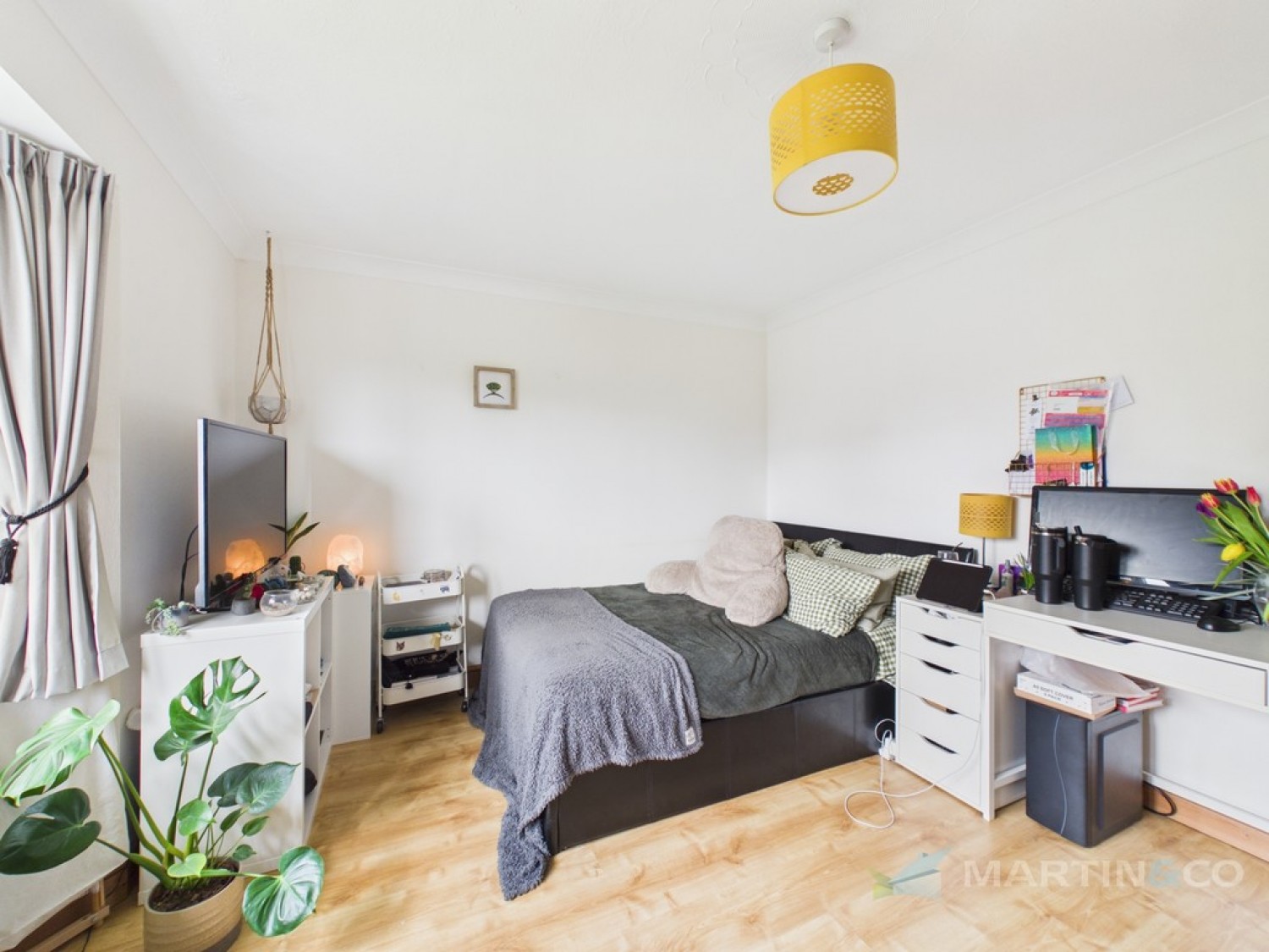 7 bedroom House for Sale Knoll Park, Truro