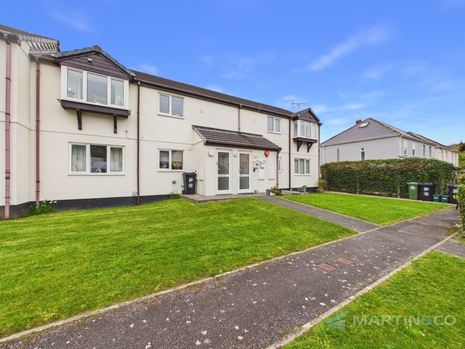 2 bedroom Flat for Sale Perranporth, Cornwall, England