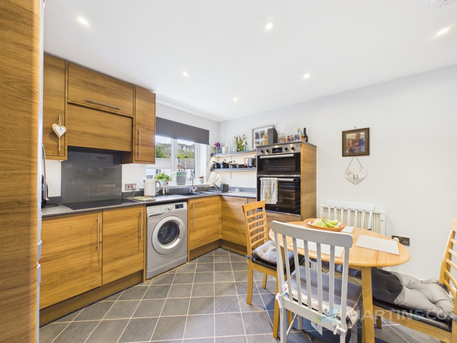 2 bedroom Flat for Sale Perranporth, Cornwall, England
