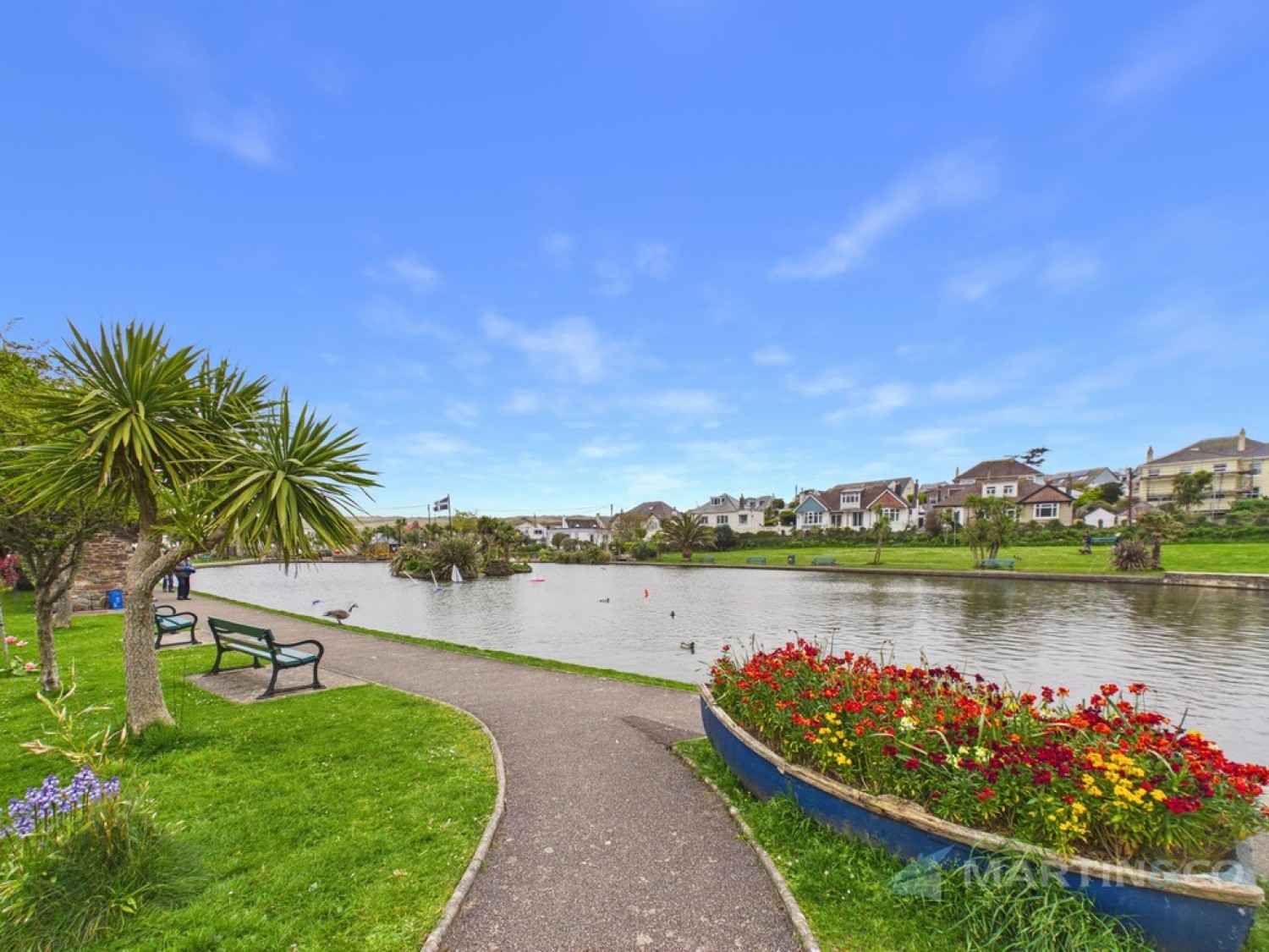 2 bedroom Flat for Sale Perranporth, Cornwall, England