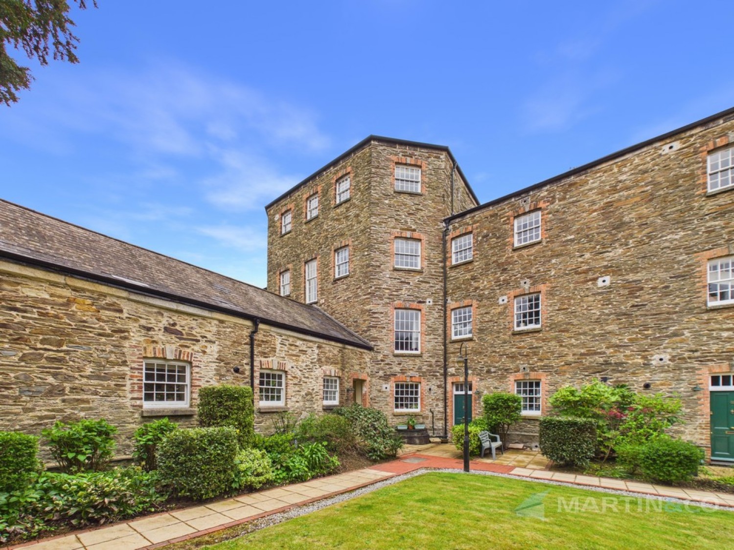 3 bedroom Flat for Sale Truro, Cornwall