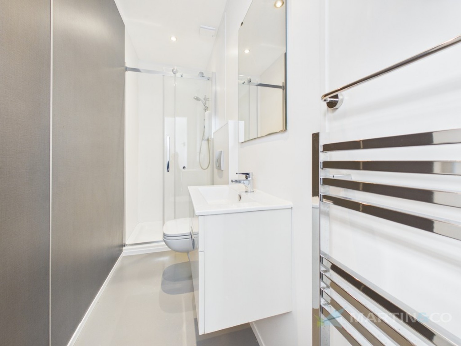 2 bedroom Flat for Sale Truro