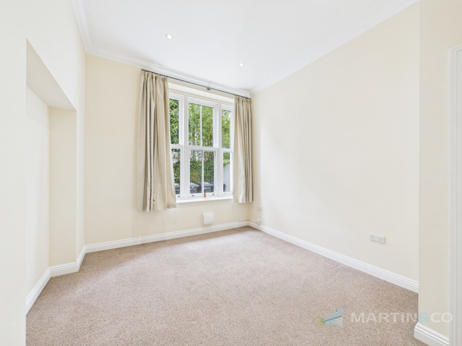 1 bedroom Flat for Sale Truro