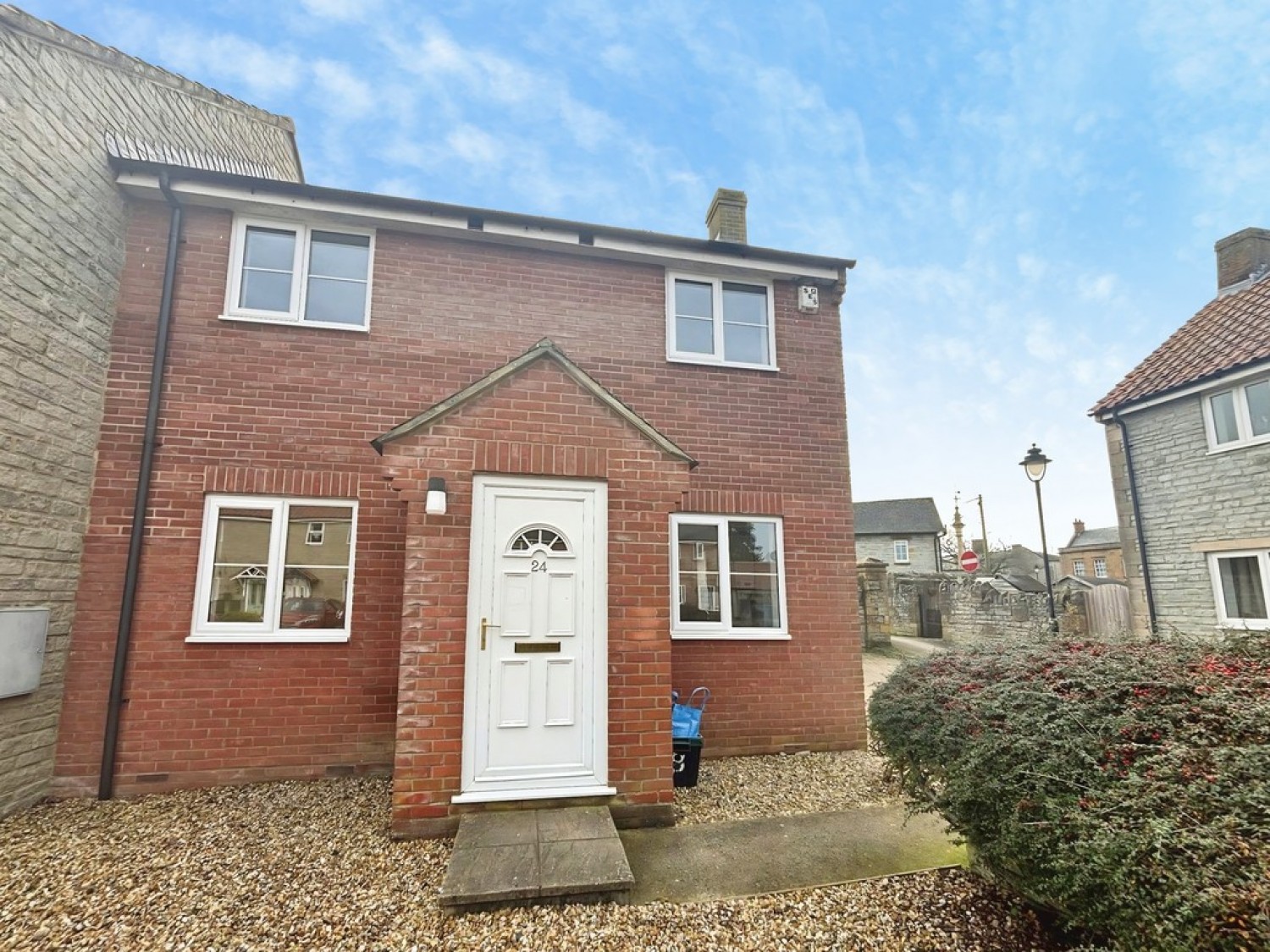 2 bedroom House for Letting Ivel Gardens, Ilchester