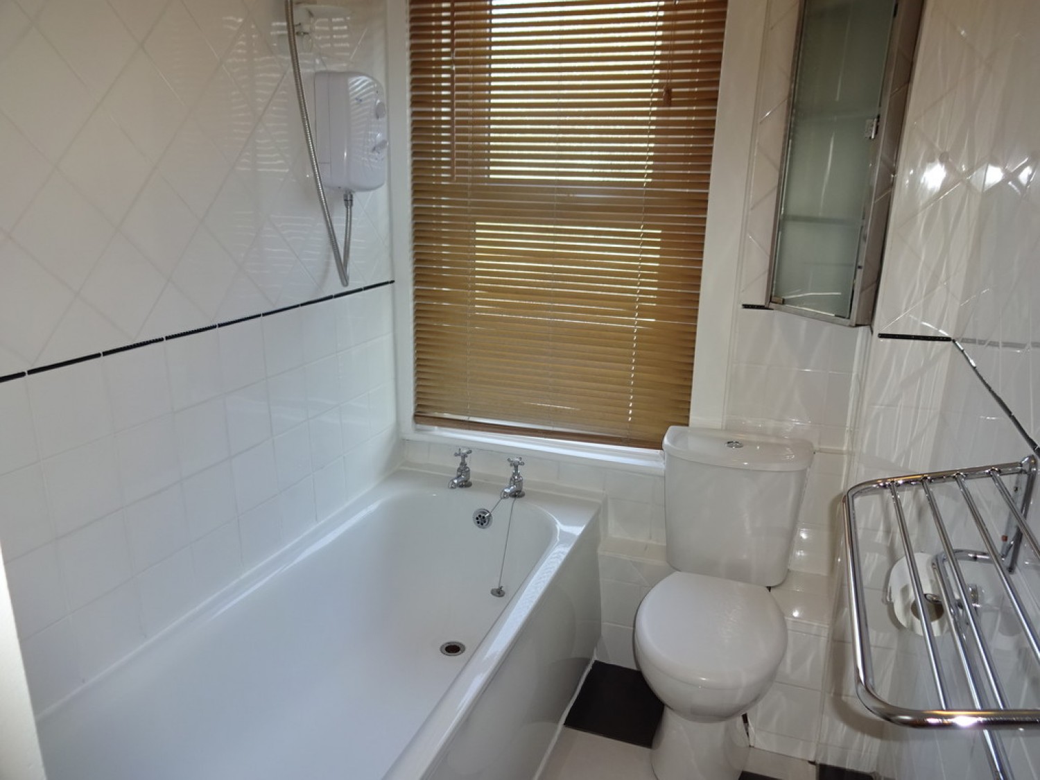 3 bedroom House for Letting Camborne Place, Yeovil