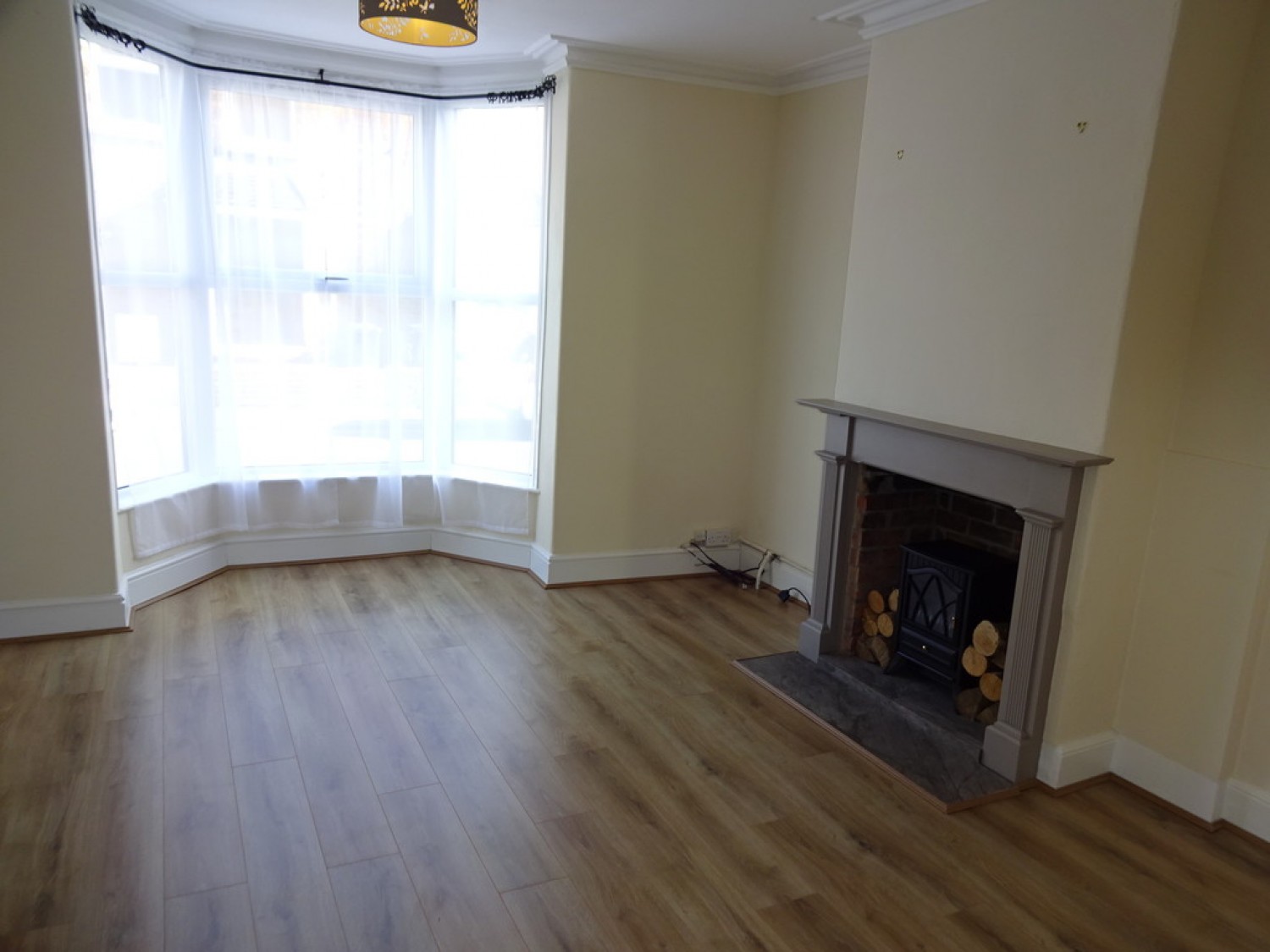 3 bedroom House for Letting Camborne Place, Yeovil