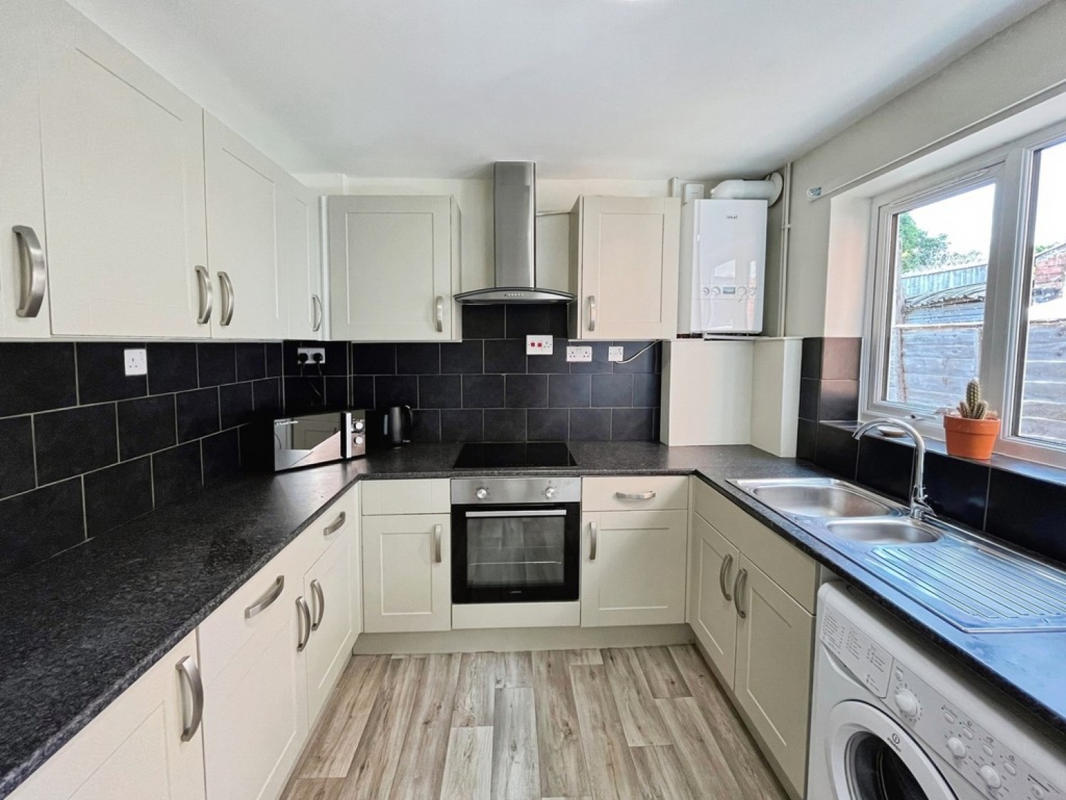 1 bedroom House of Multiple Occupation for Letting Seaton Road, Yeovil