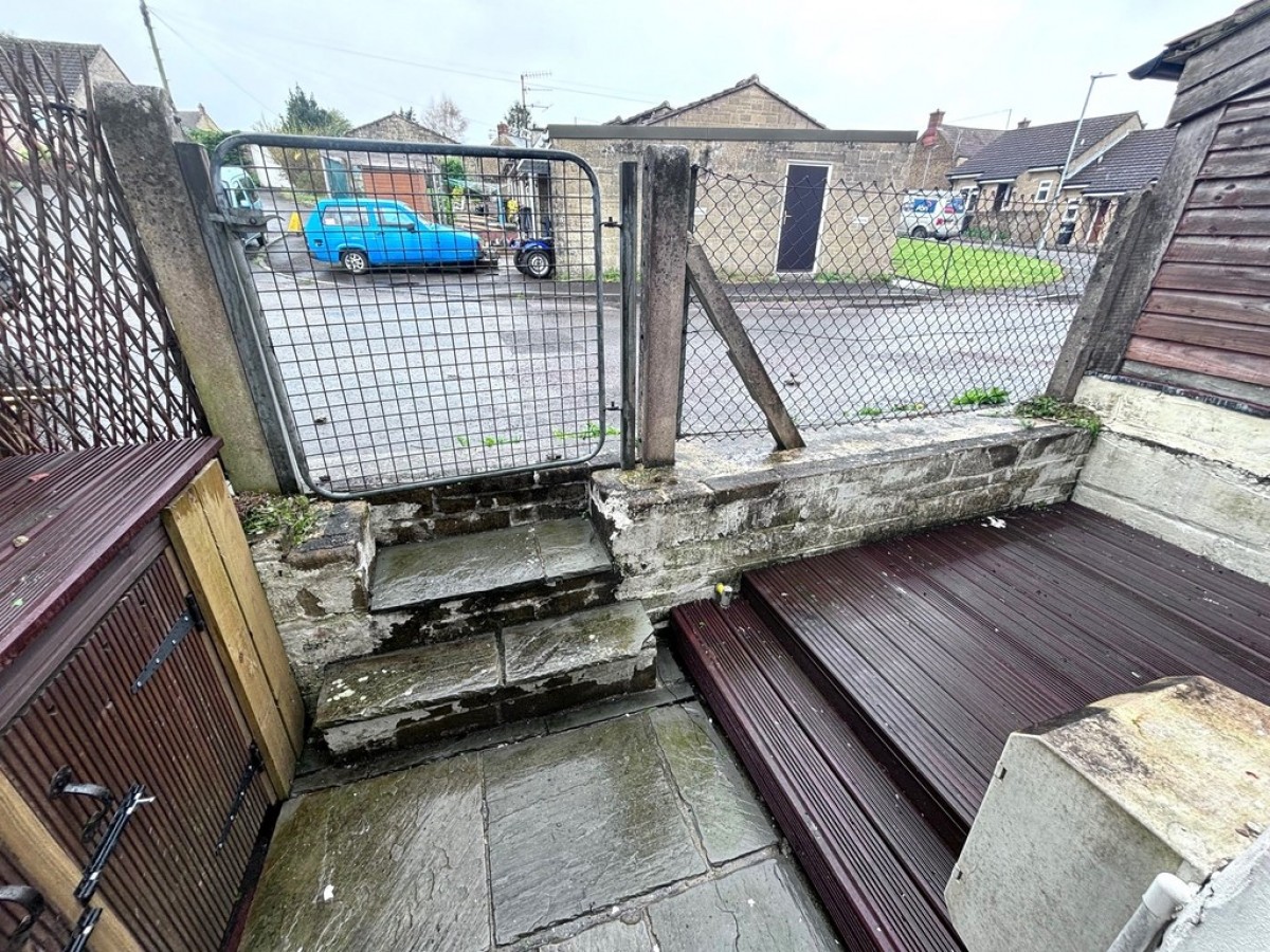 Middle Path, Crewkerne