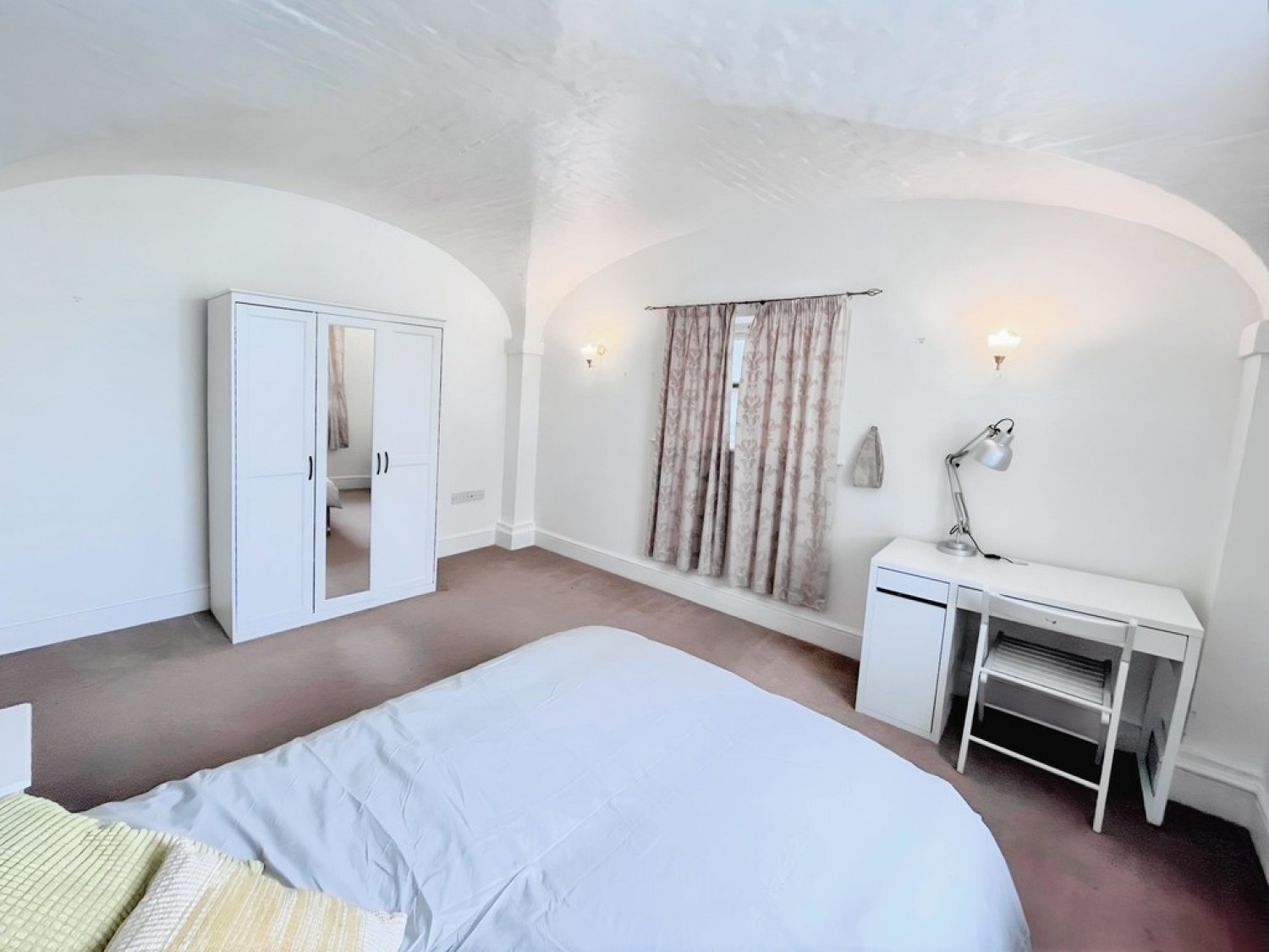 6 bedroom House of Multiple Occupation for Letting Penn Hill, Yeovil