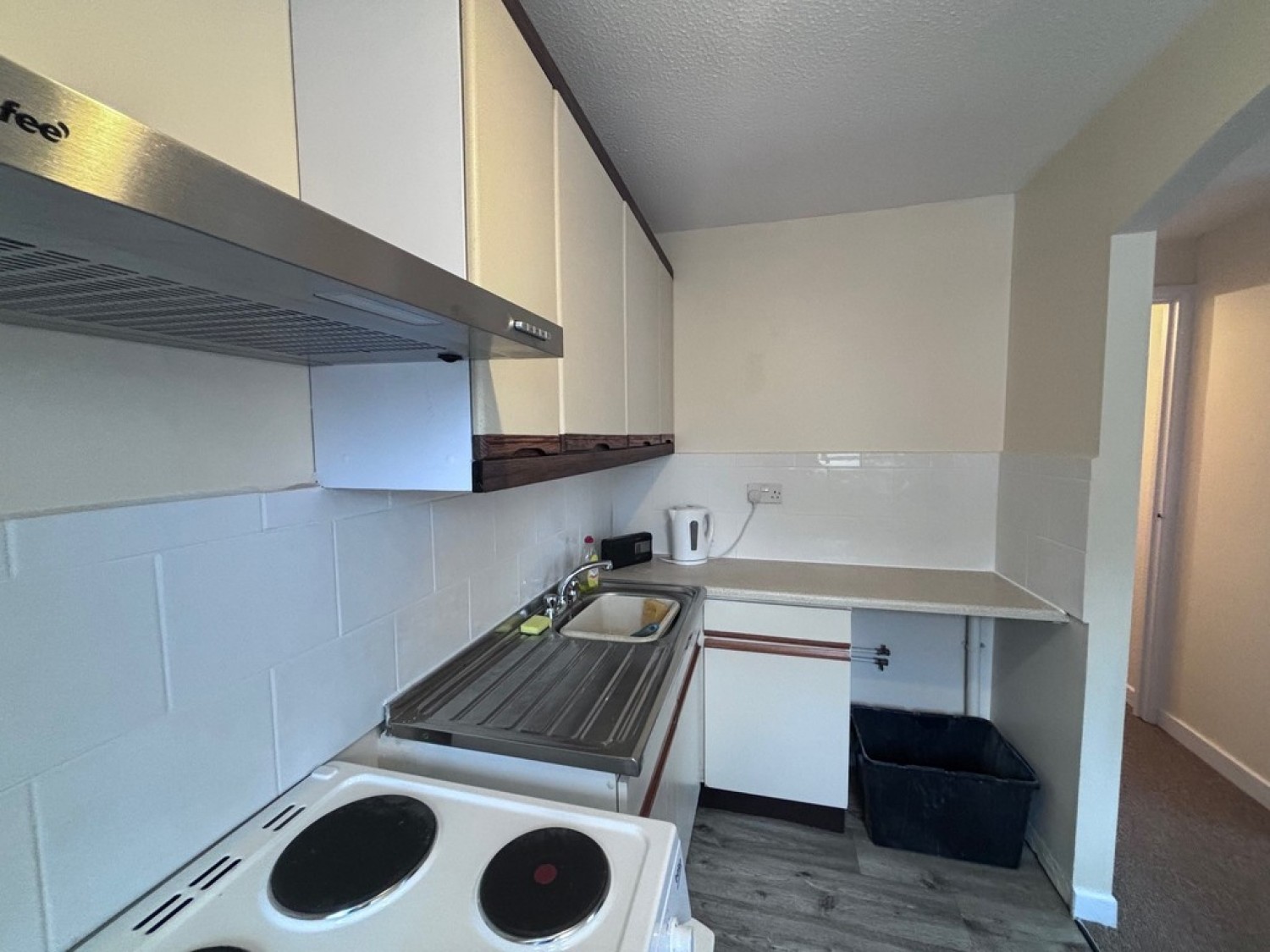 1 bedroom Flat for Letting White Mead