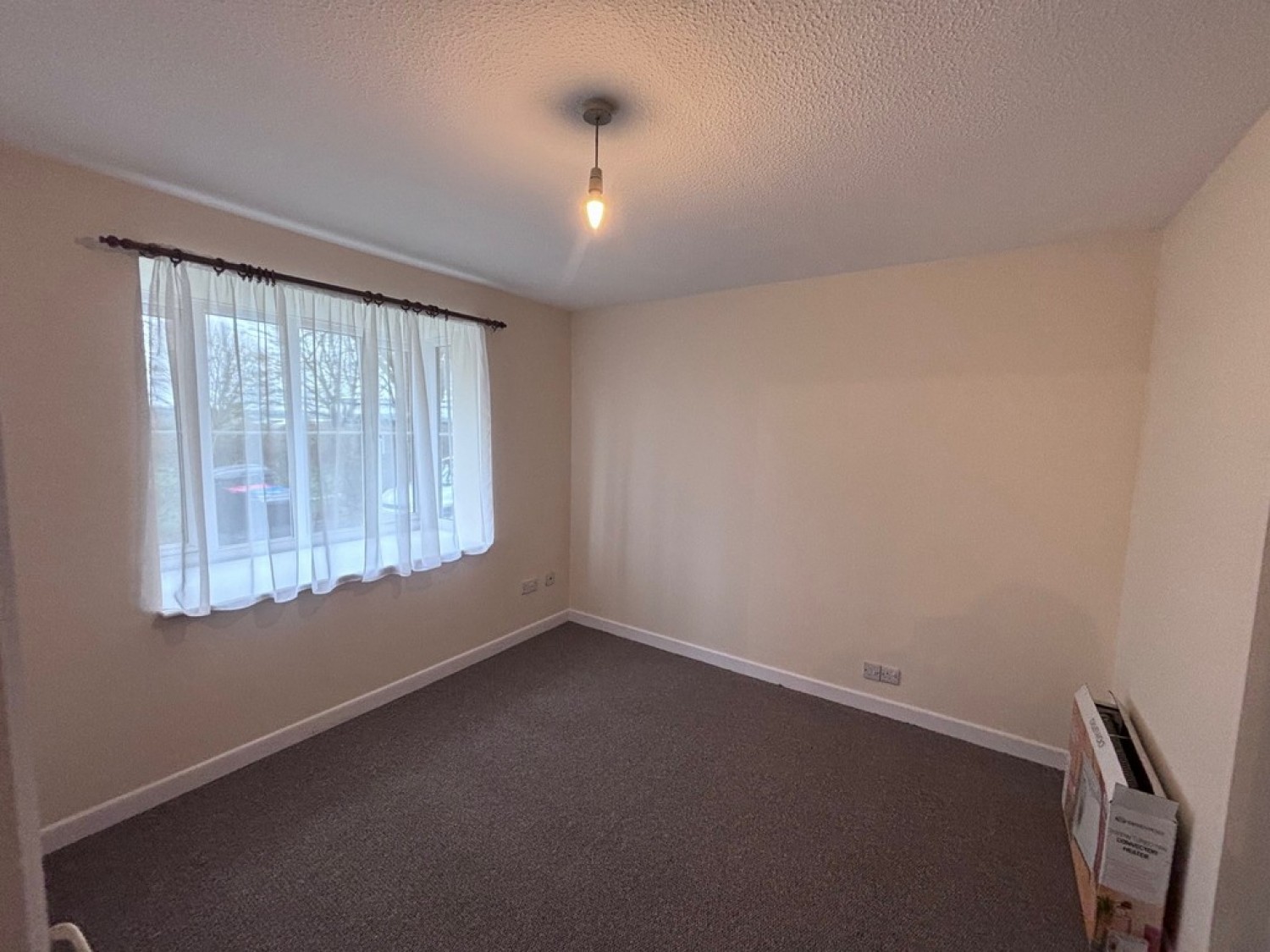 1 bedroom Flat for Letting White Mead