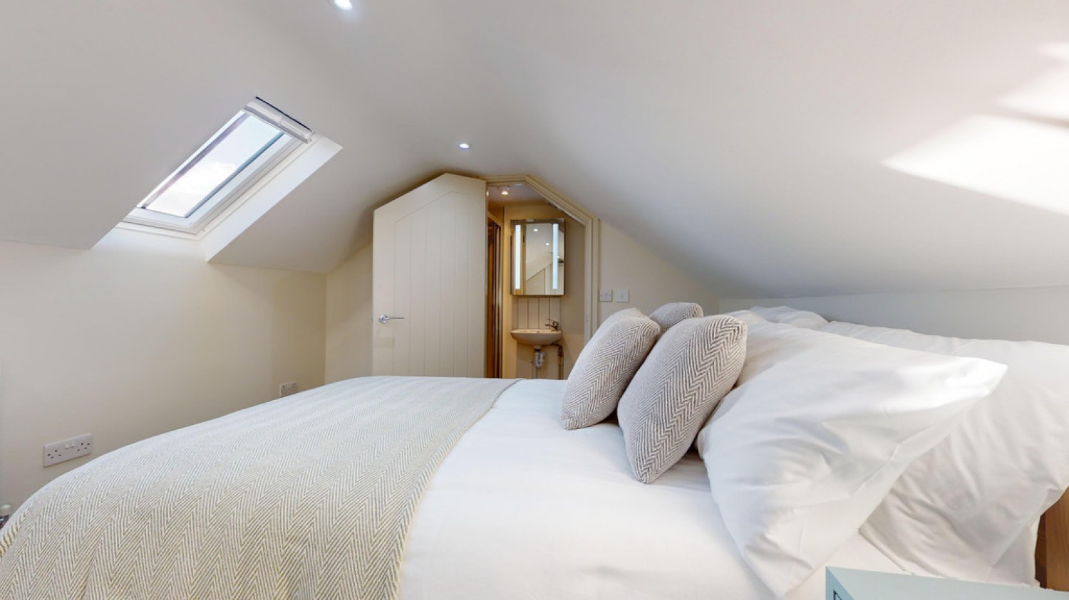 1 bedroom House of Multiple Occupation for Letting Farm Road, Street