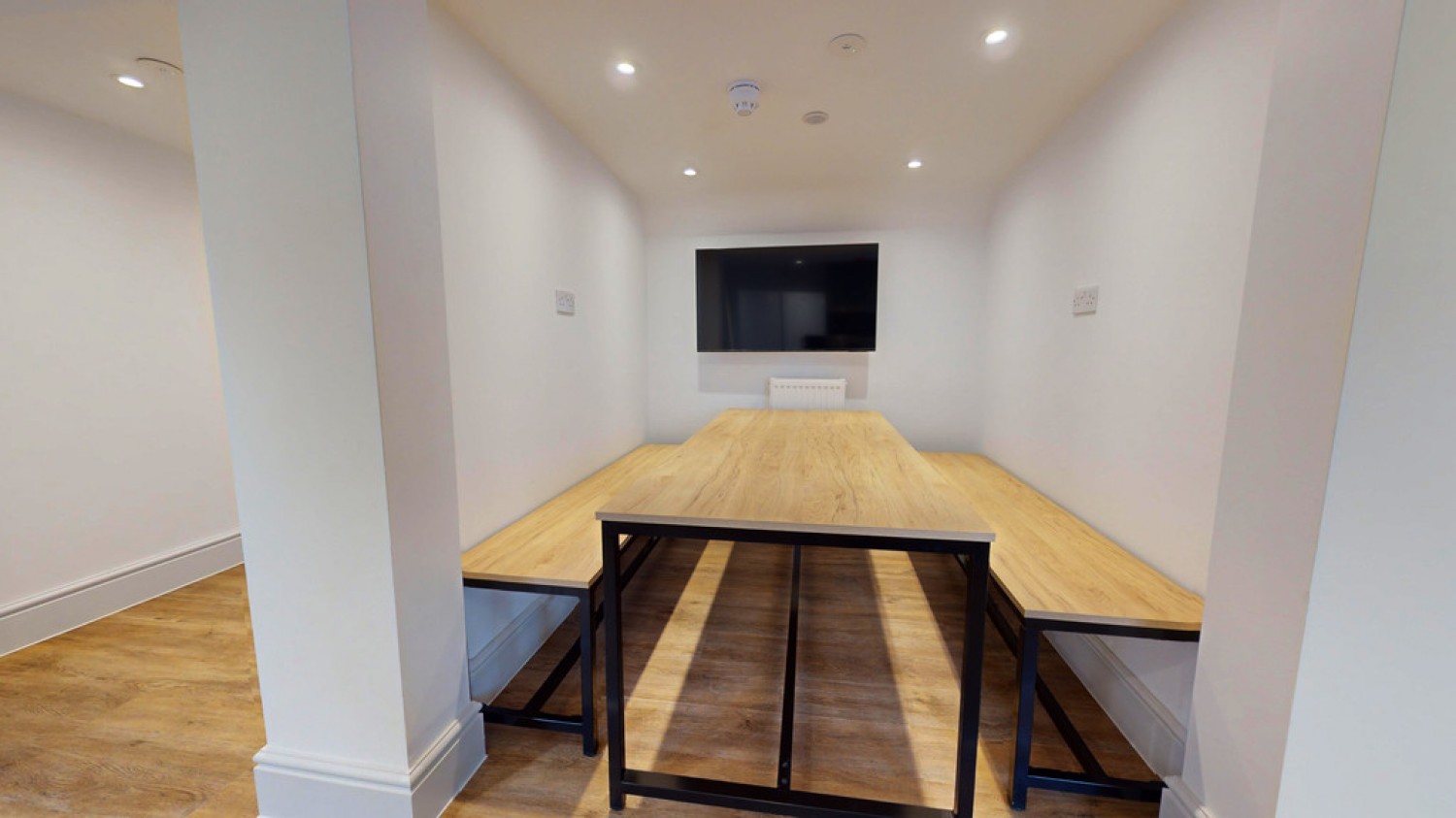 1 bedroom House of Multiple Occupation for Letting Farm Road, Street