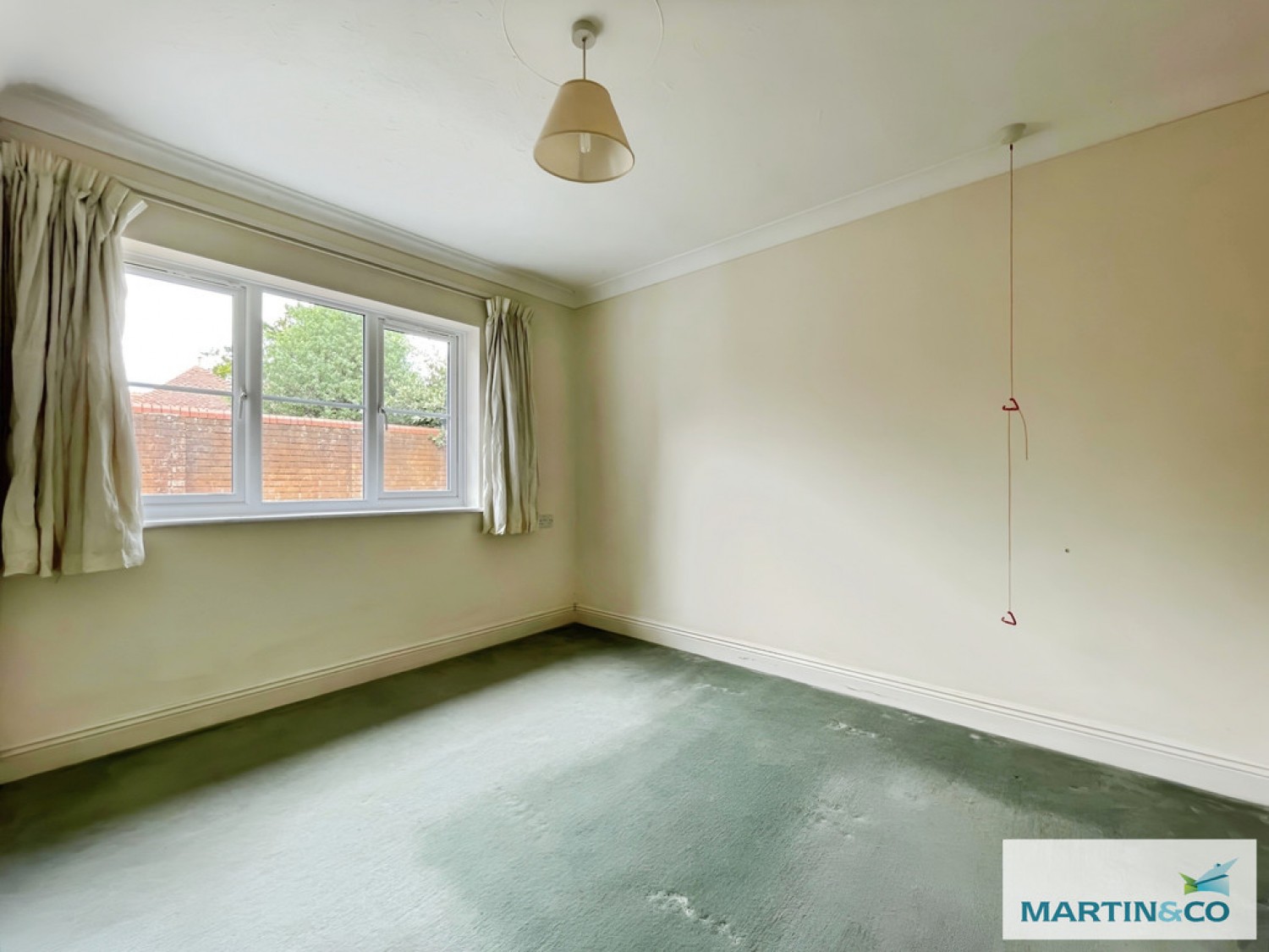 11 Coverdale Court, Preston Road