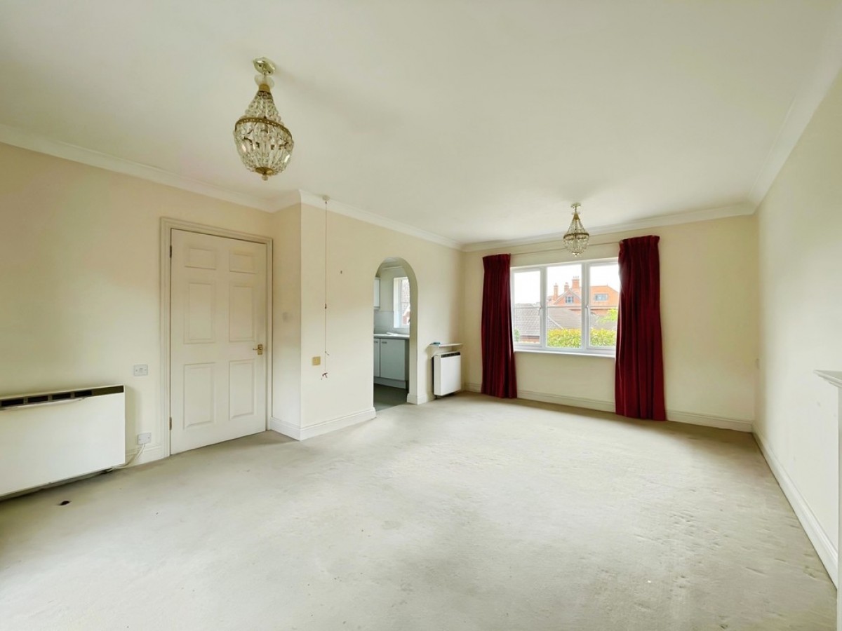 11 Coverdale Court, Preston Road