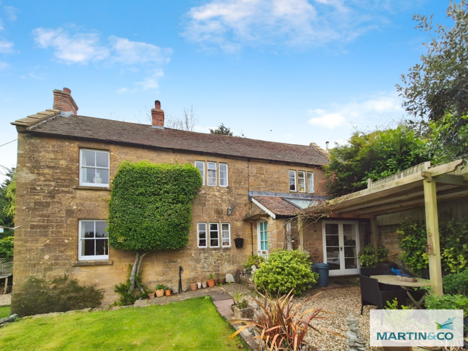 3 bedroom House in Ham Hill, Stoke Sub Hamdon