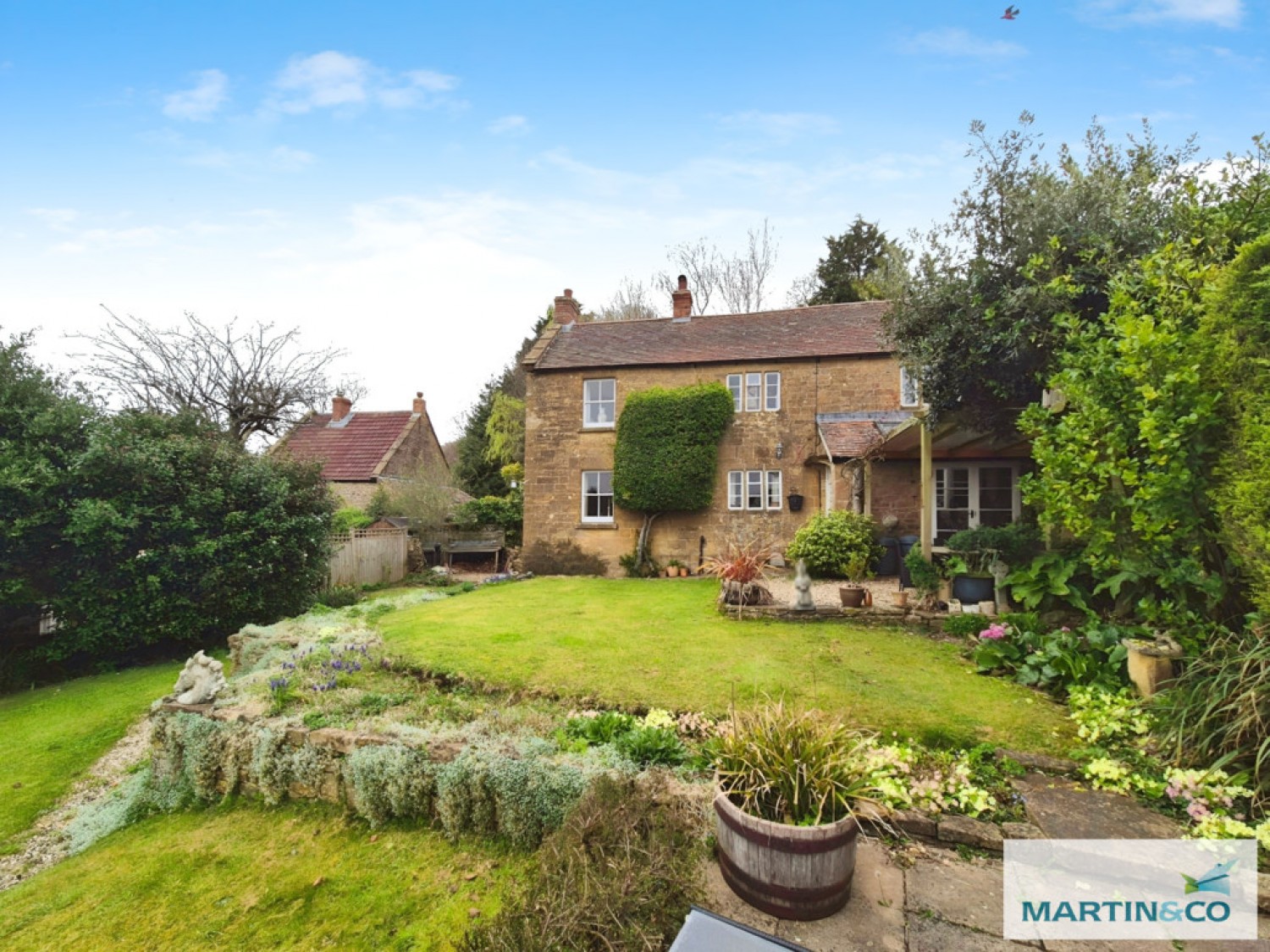 3 bedroom House in Ham Hill, Stoke Sub Hamdon