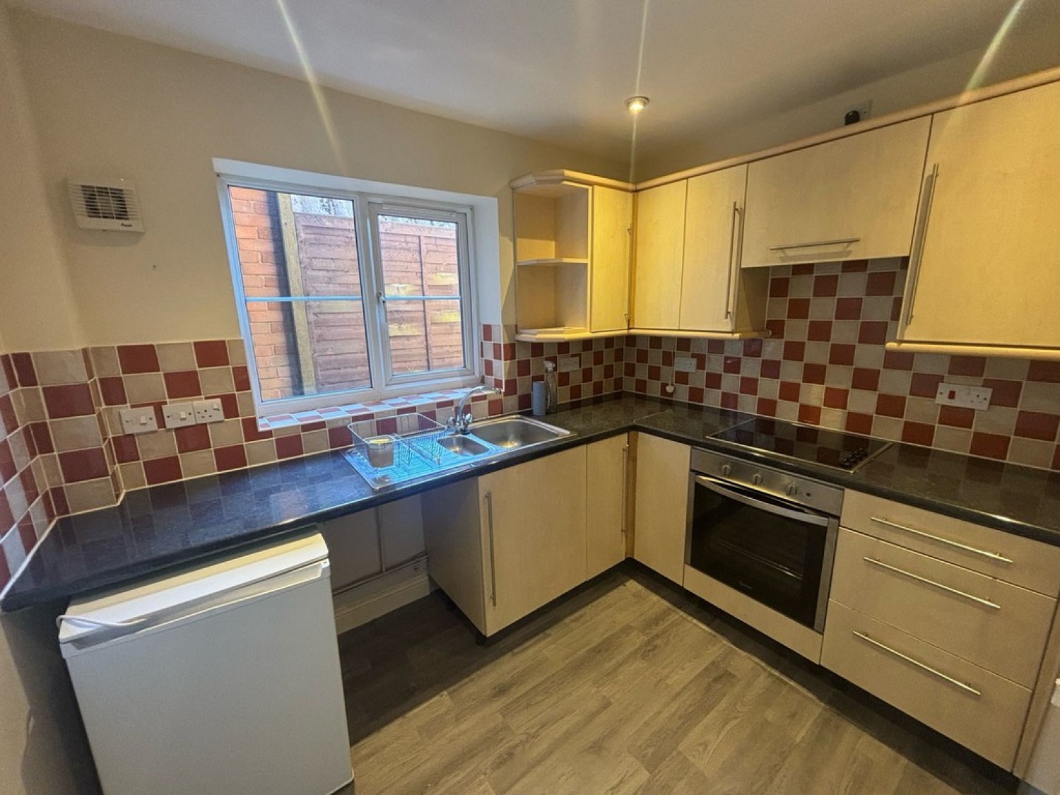 3 bedroom House for Letting Westcombe