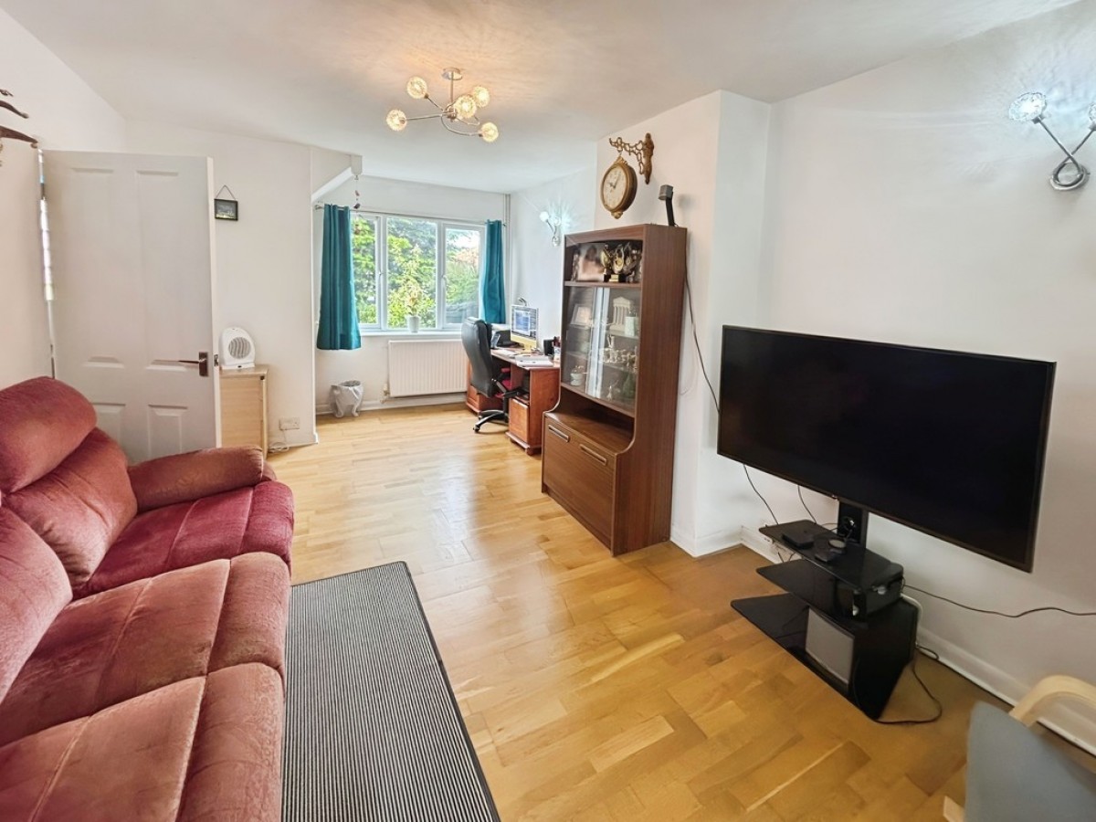 Glenthorne Avenue