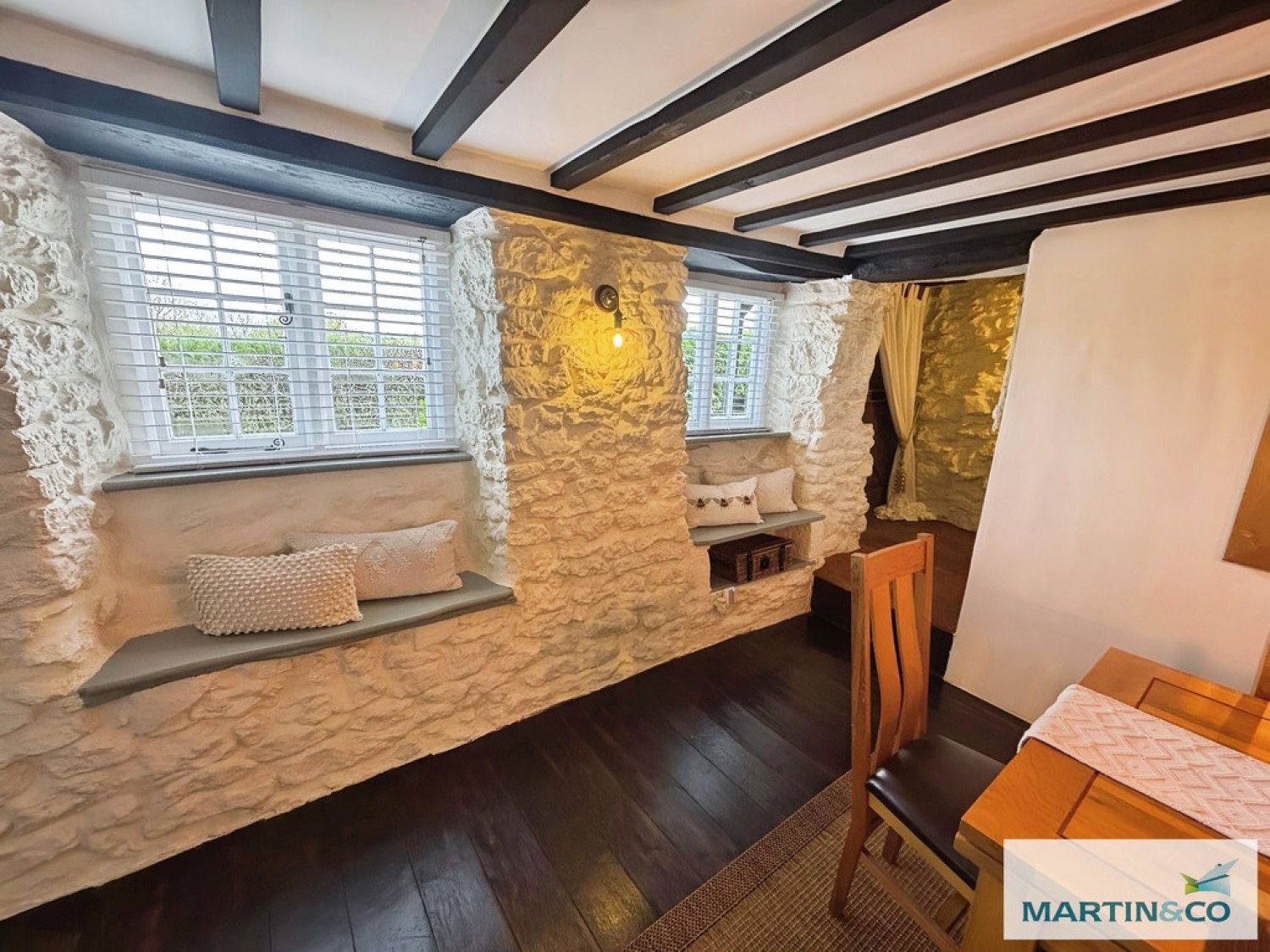 6 bedroom House for Letting Haselbury Plucknett