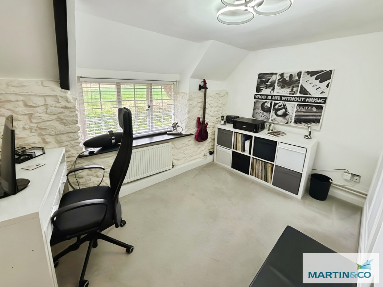 6 bedroom House for Letting Haselbury Plucknett