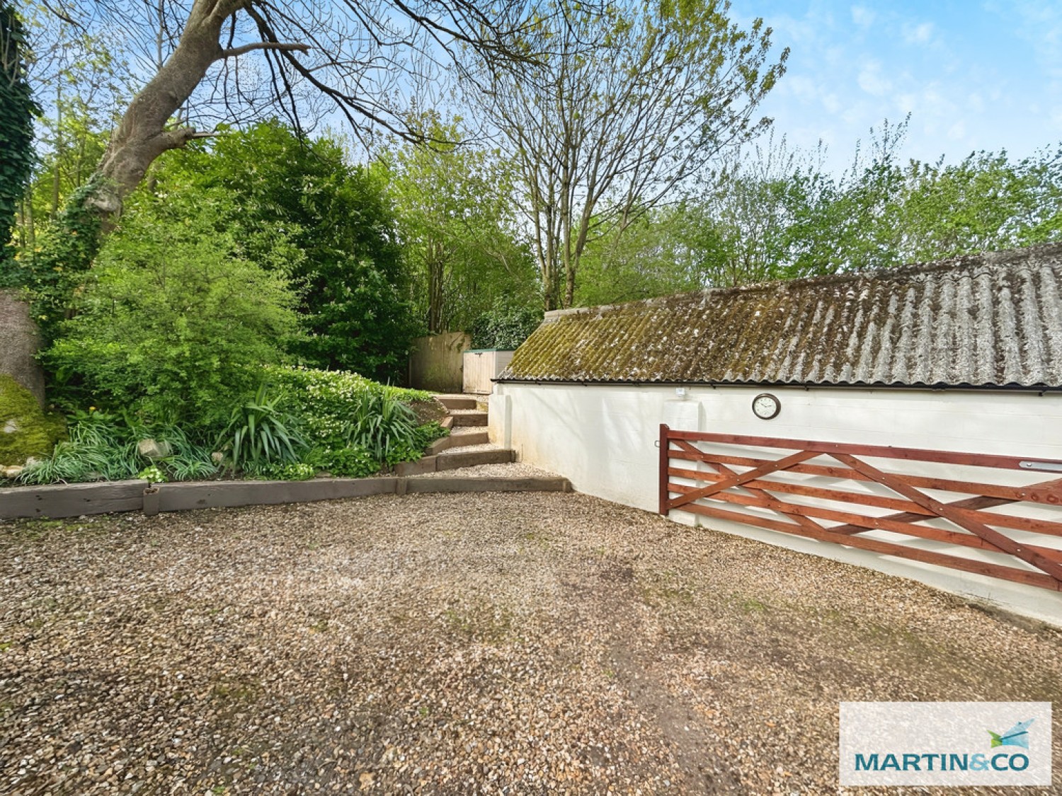 6 bedroom House for Letting Haselbury Plucknett